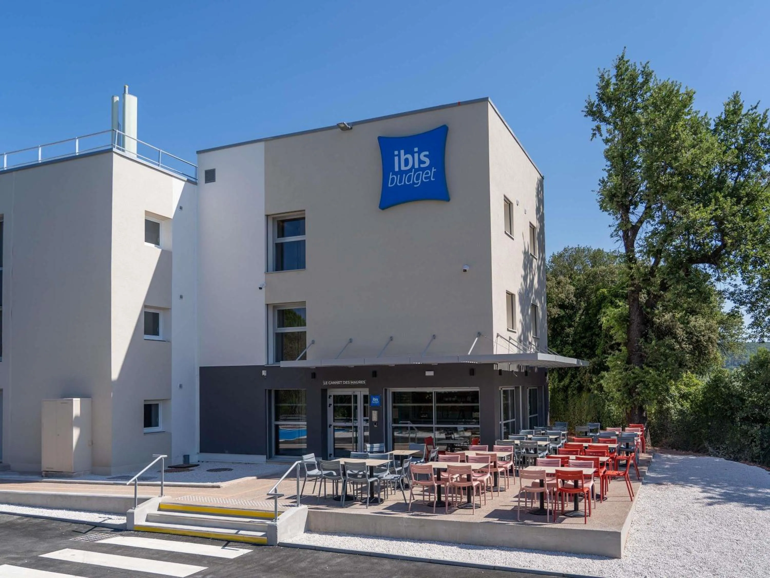 Property building in ibis budget Le Cannet des Maures