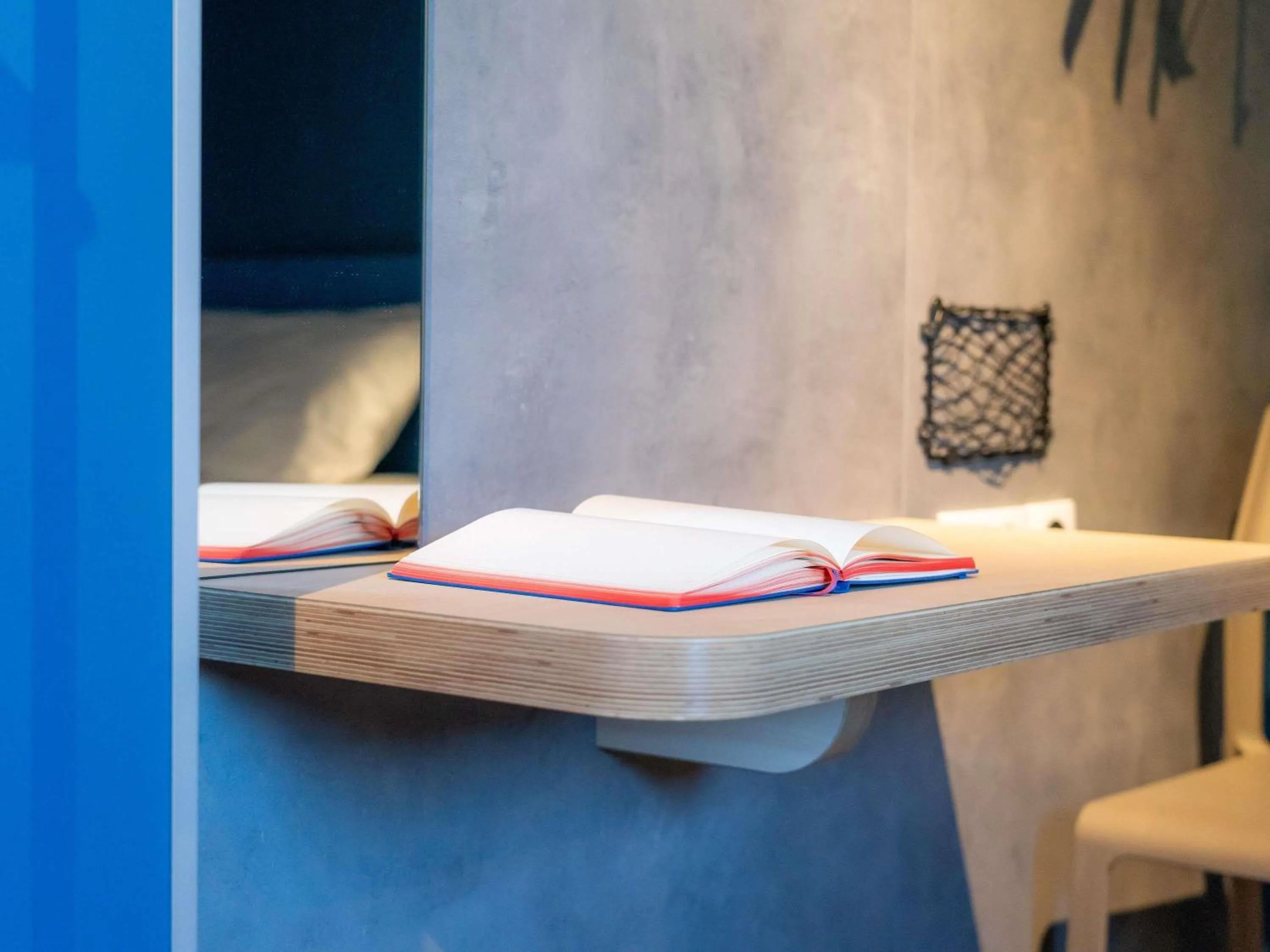 Bedroom, Bed in ibis budget Le Cannet des Maures