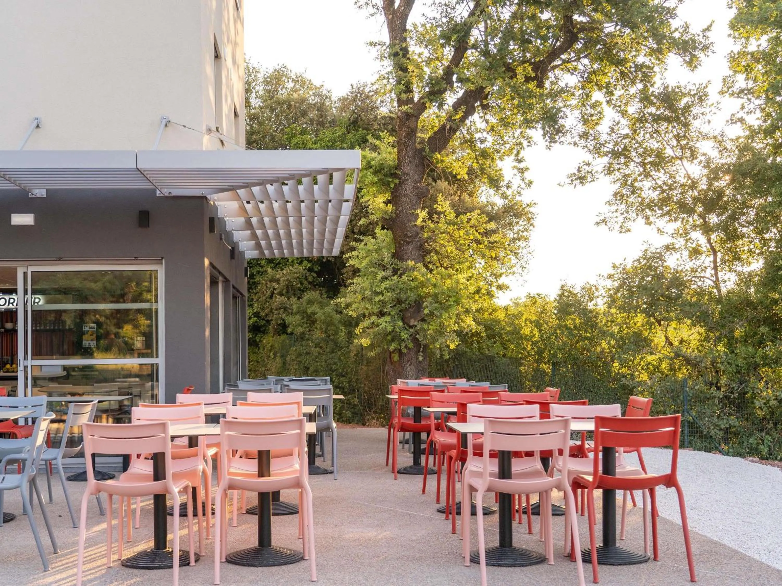 Property building in ibis budget Le Cannet des Maures