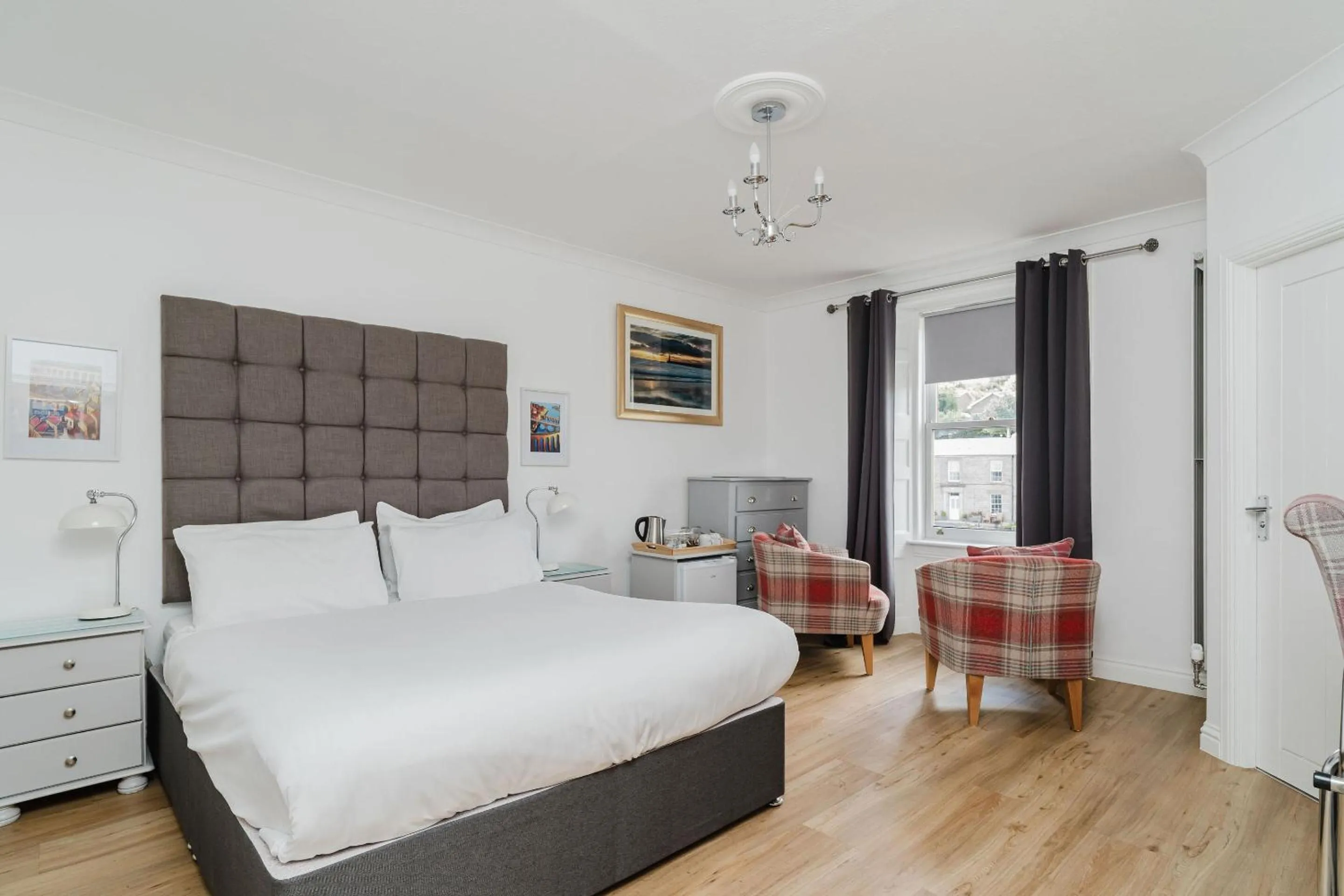 Bedroom, Bed in The Roxburgh