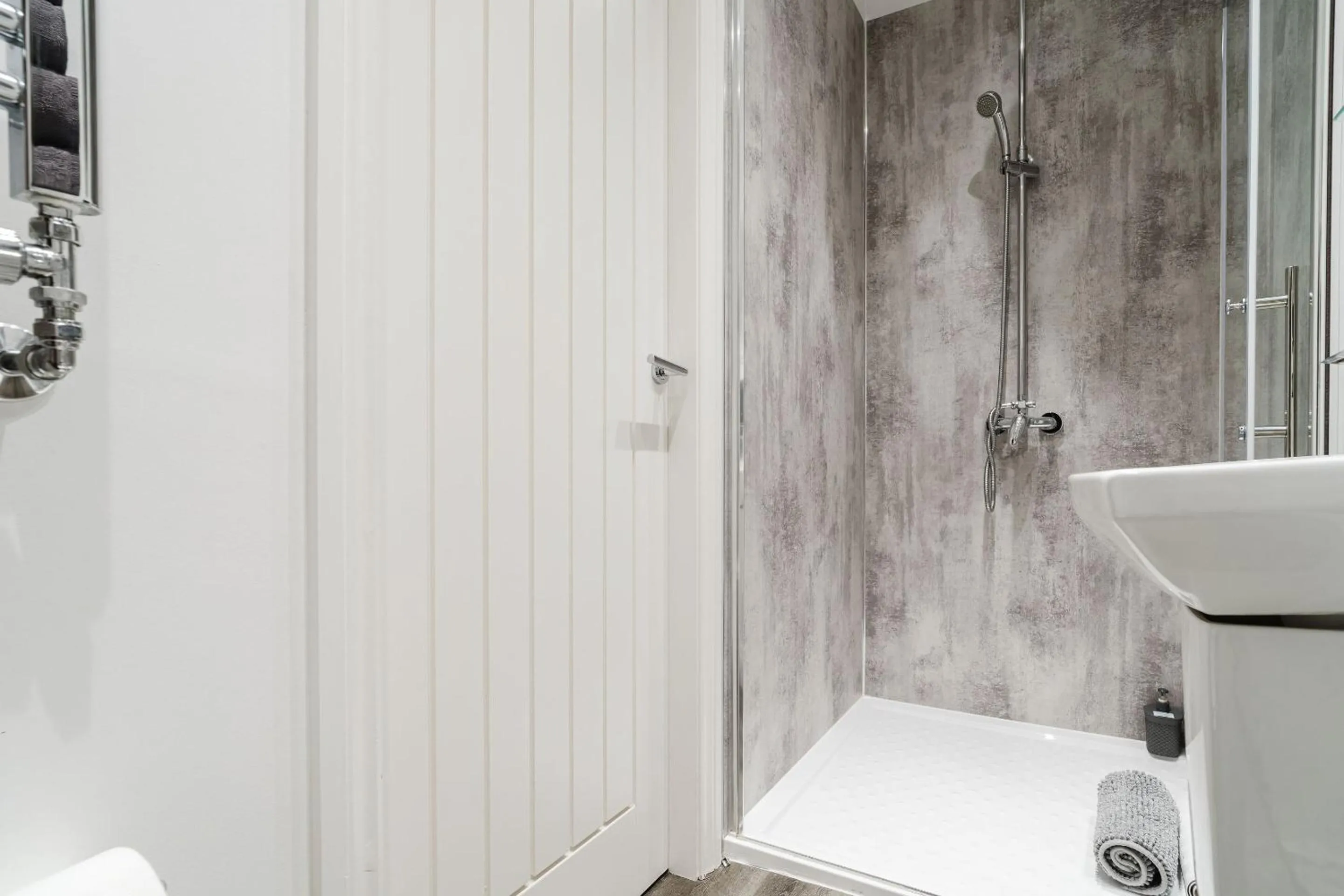 Bathroom in The Roxburgh