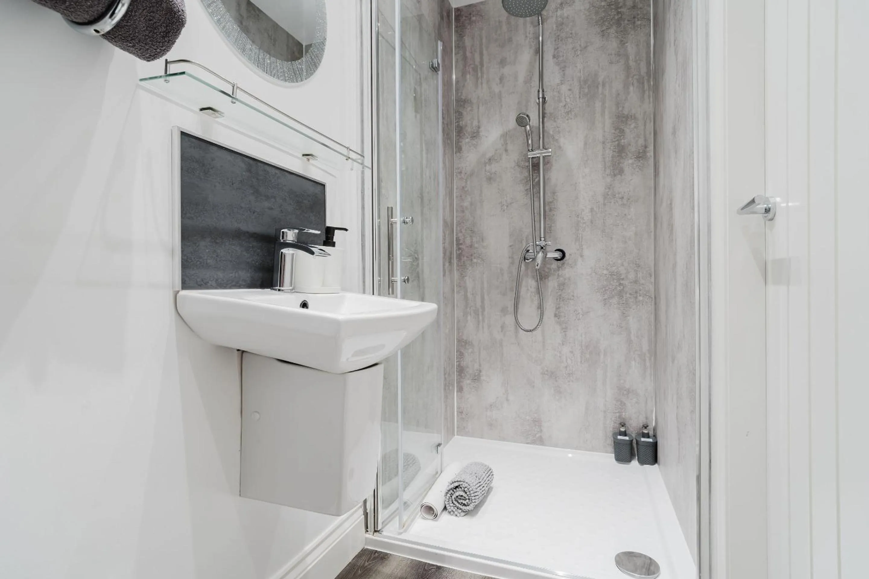 Bathroom in The Roxburgh