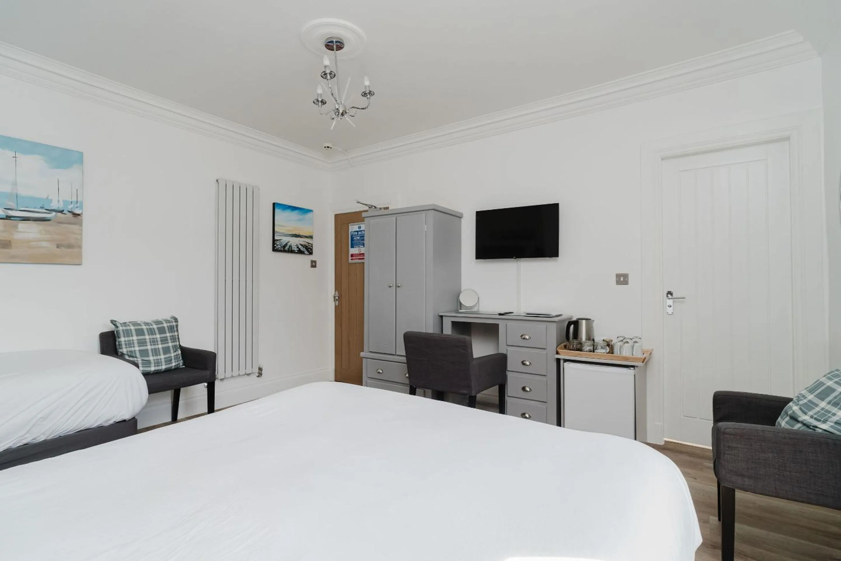 Bedroom, Bed in The Roxburgh