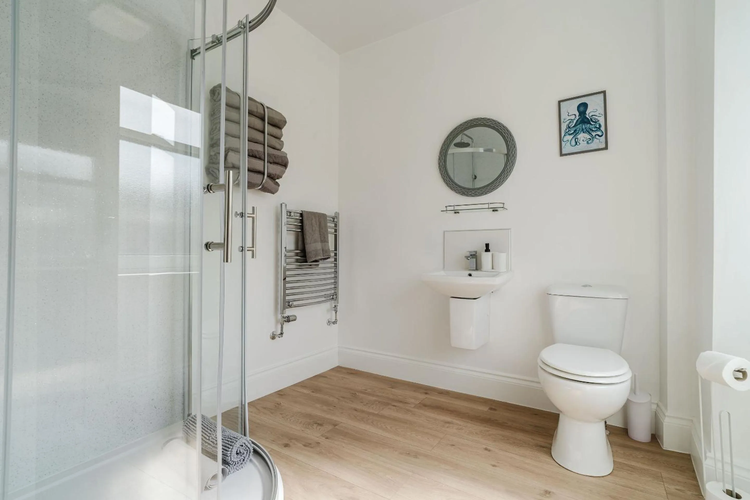 Bathroom in The Roxburgh