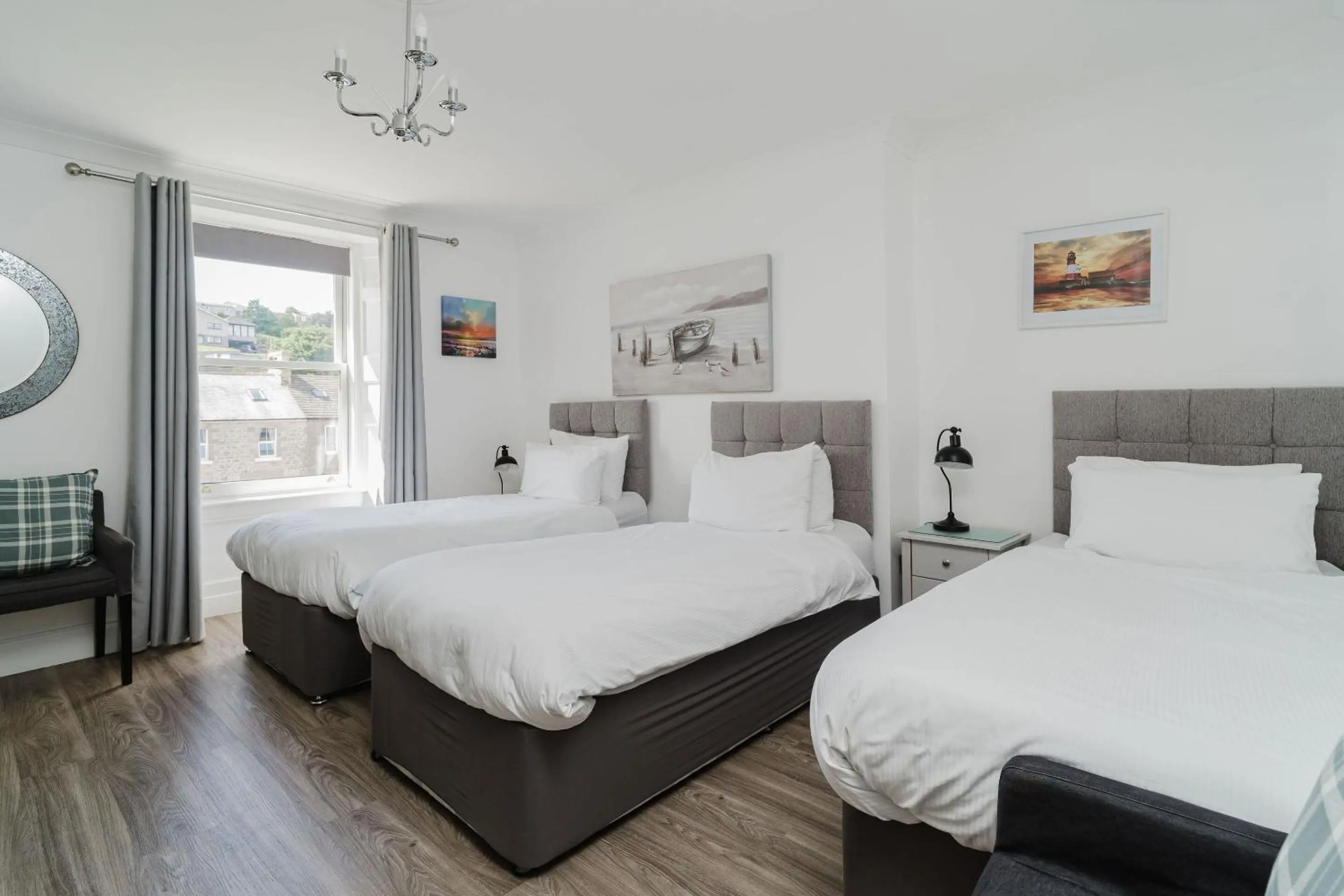 Bedroom, Bed in The Roxburgh