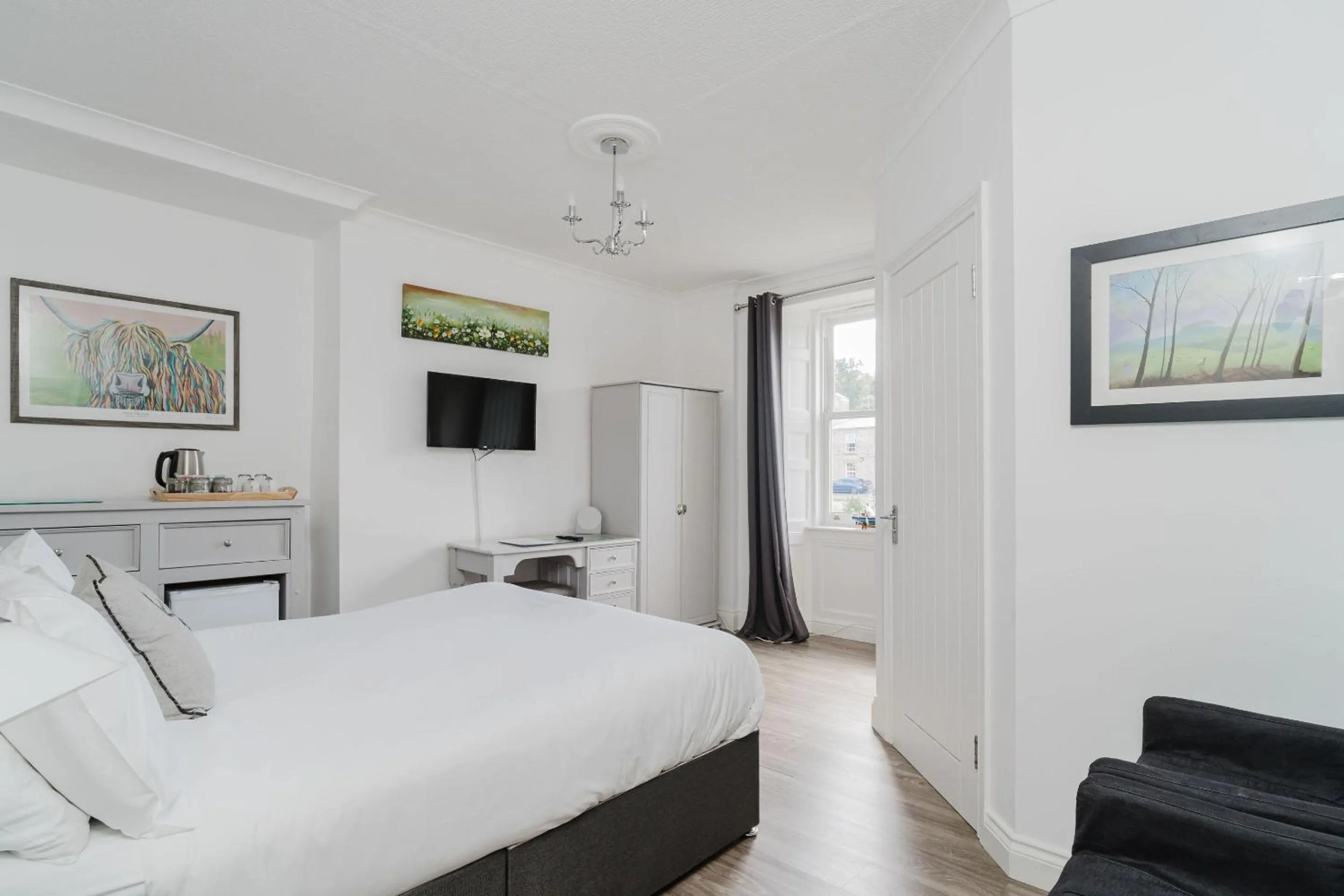 Bedroom, Bed in The Roxburgh