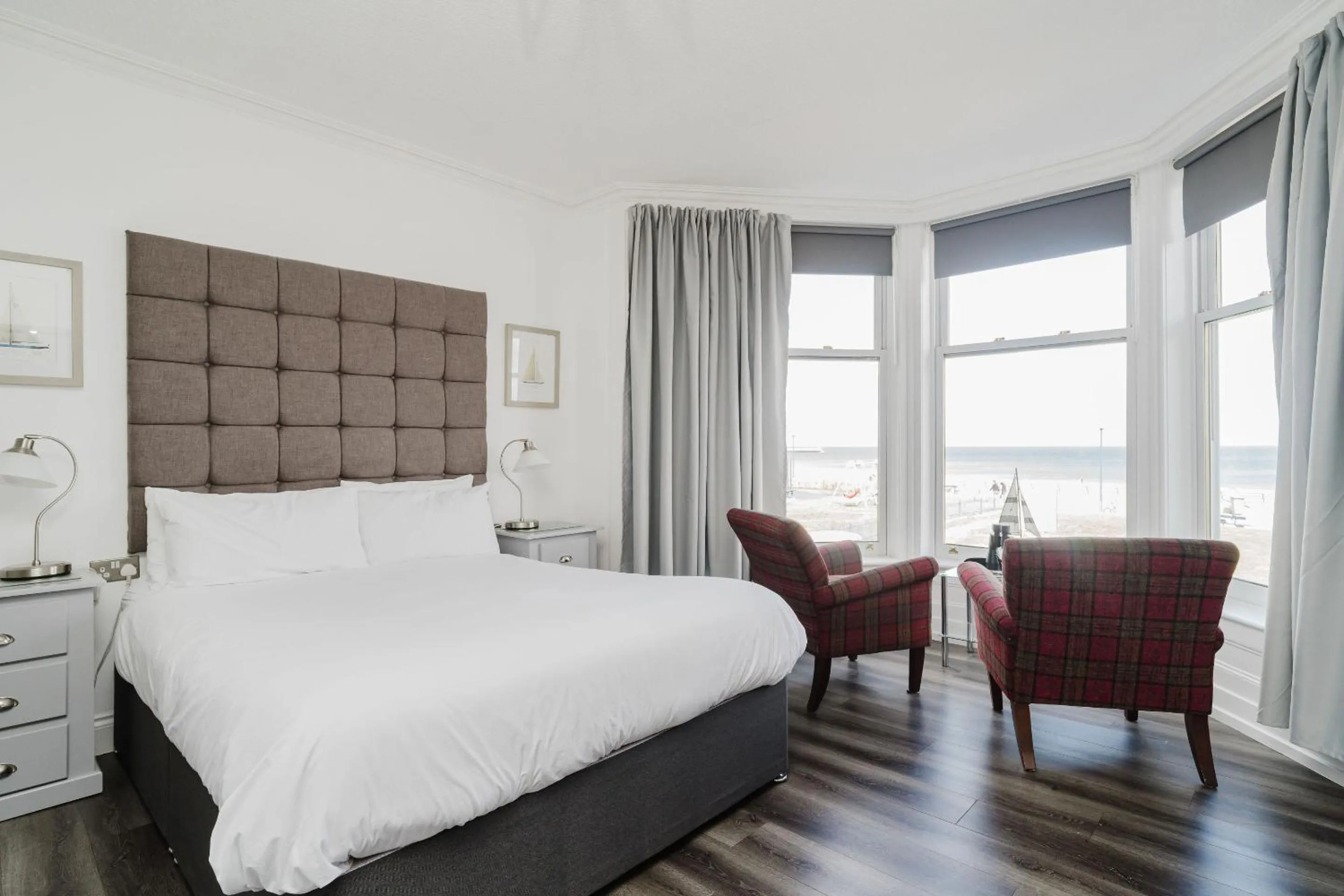 Bedroom, Bed in The Roxburgh