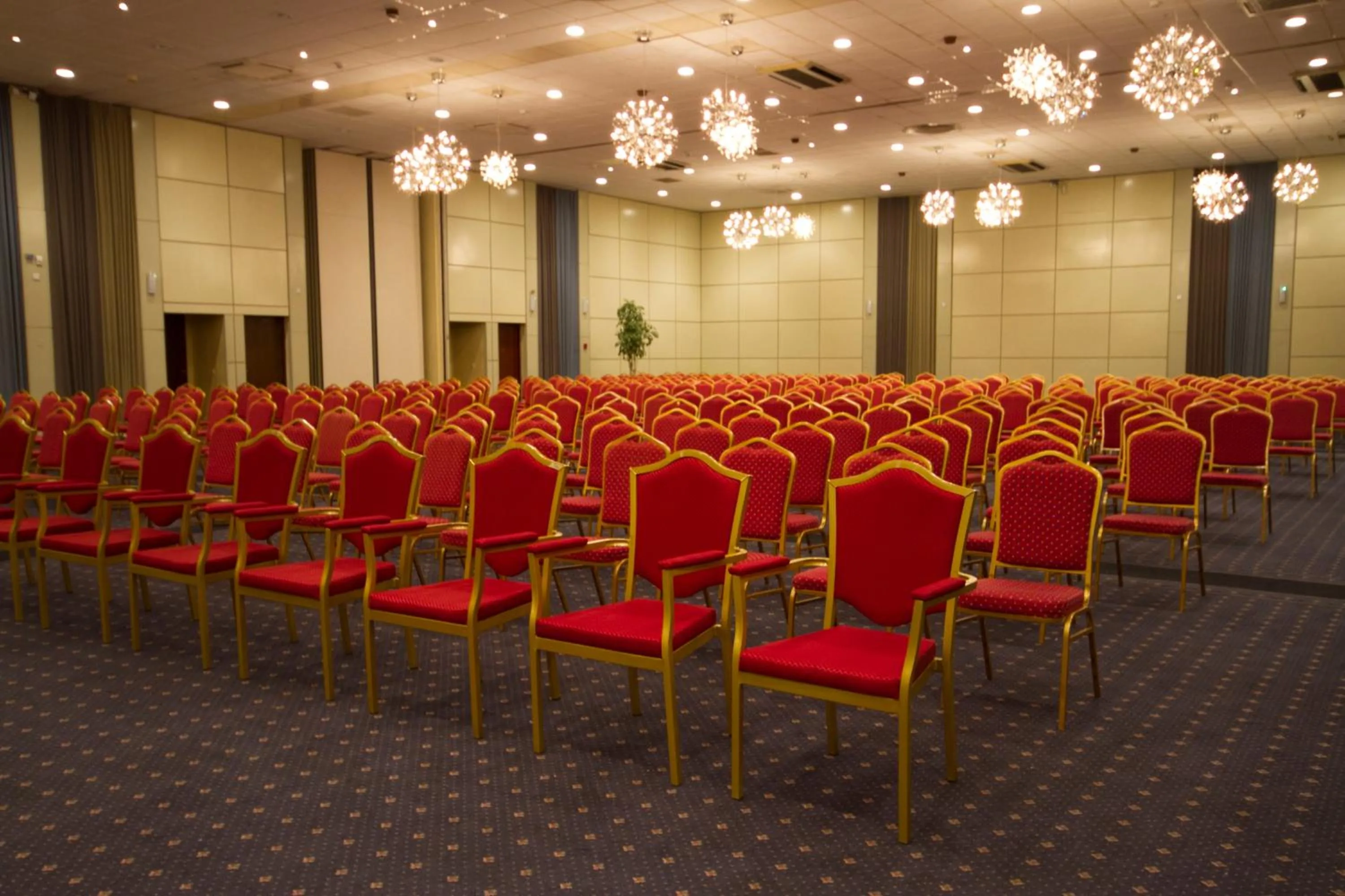 Banquet/Function facilities in The Kairaba Beach Hotel