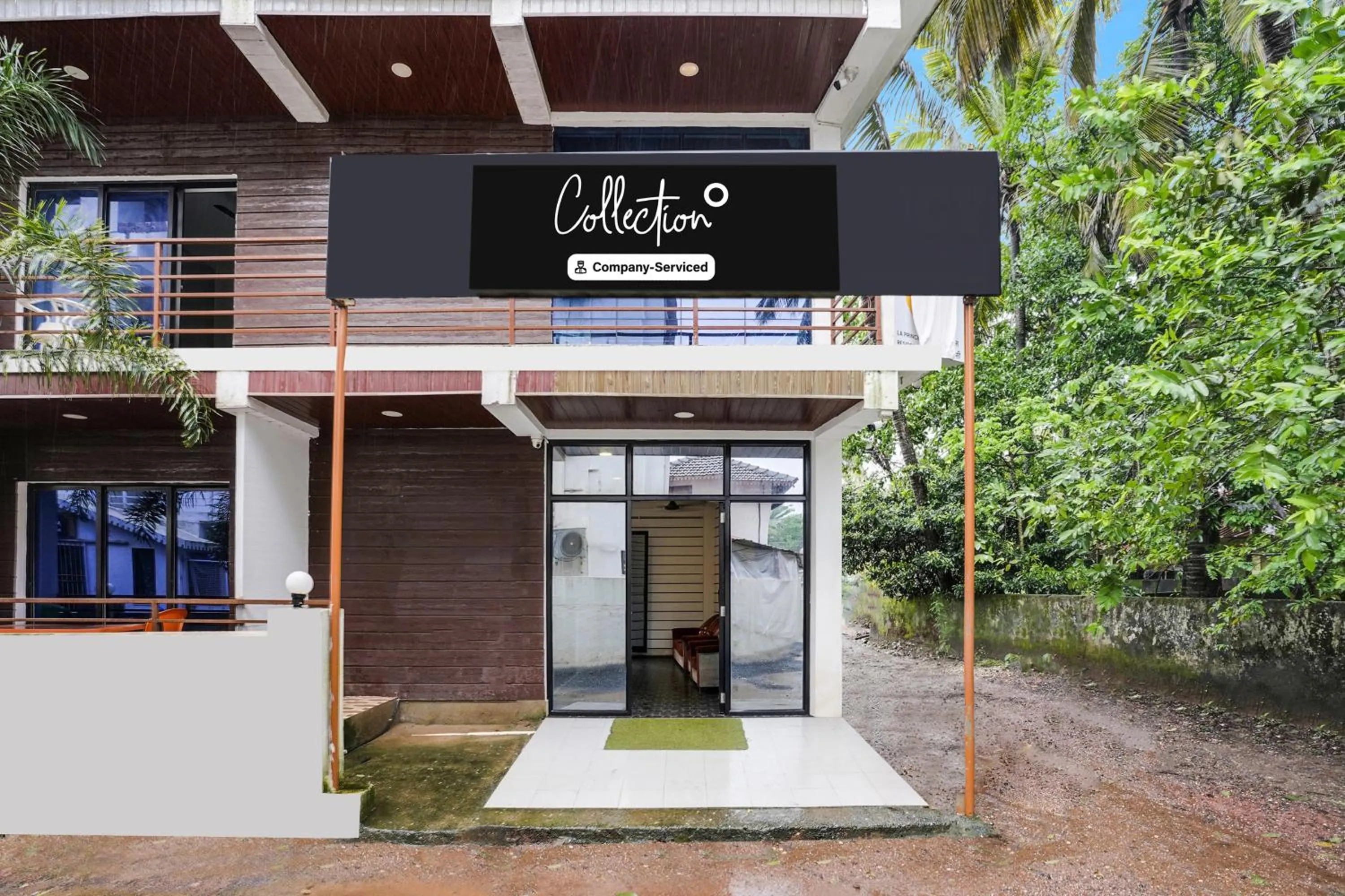 Facade/entrance in Super Collection O Morjim