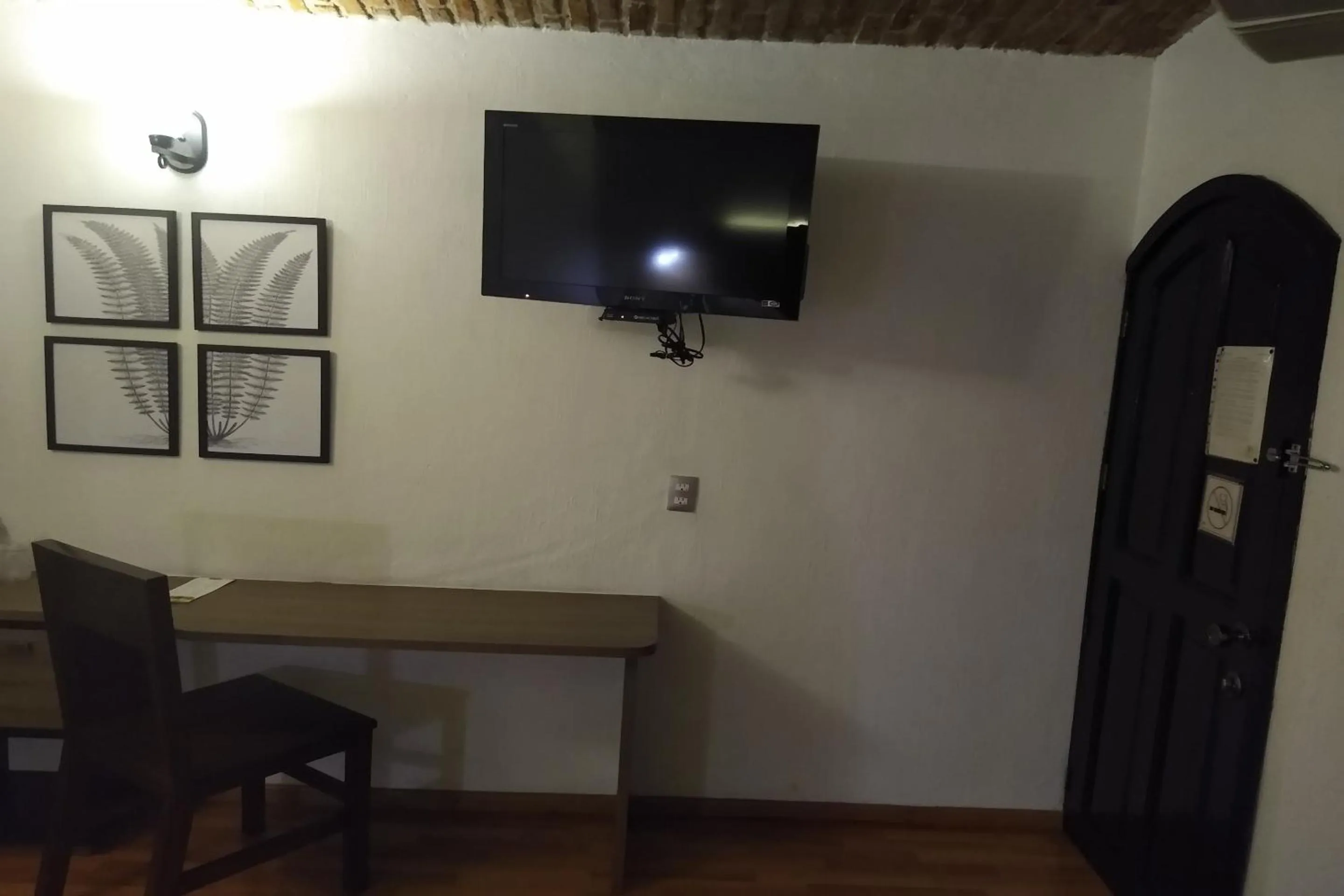 Bedroom in Hotel Villa Del Sol Expo