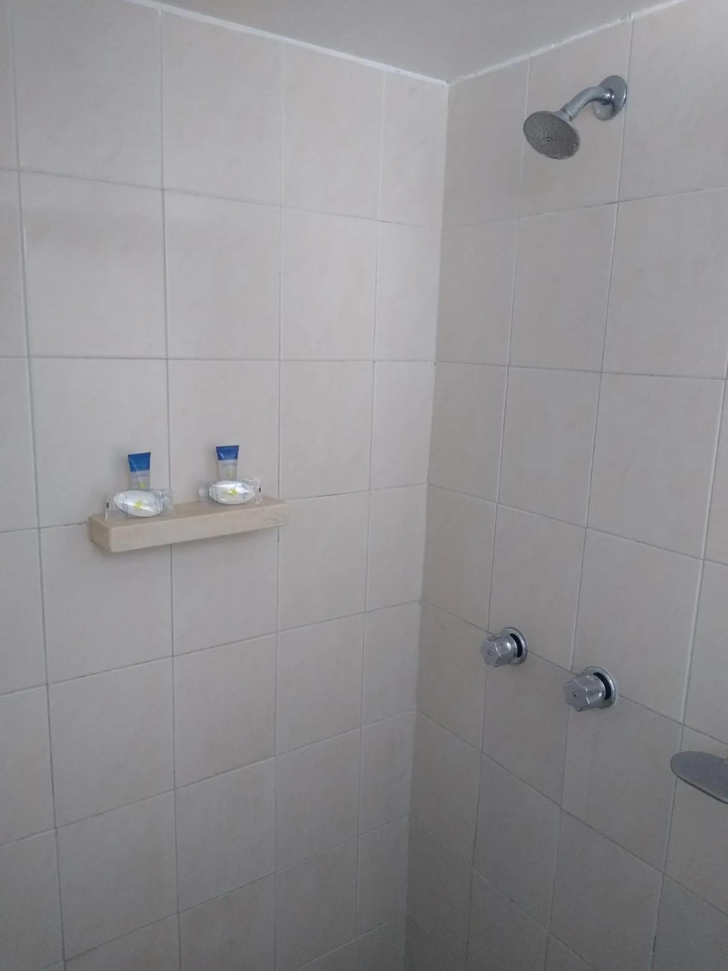 Bathroom in Hotel Villa Del Sol Expo