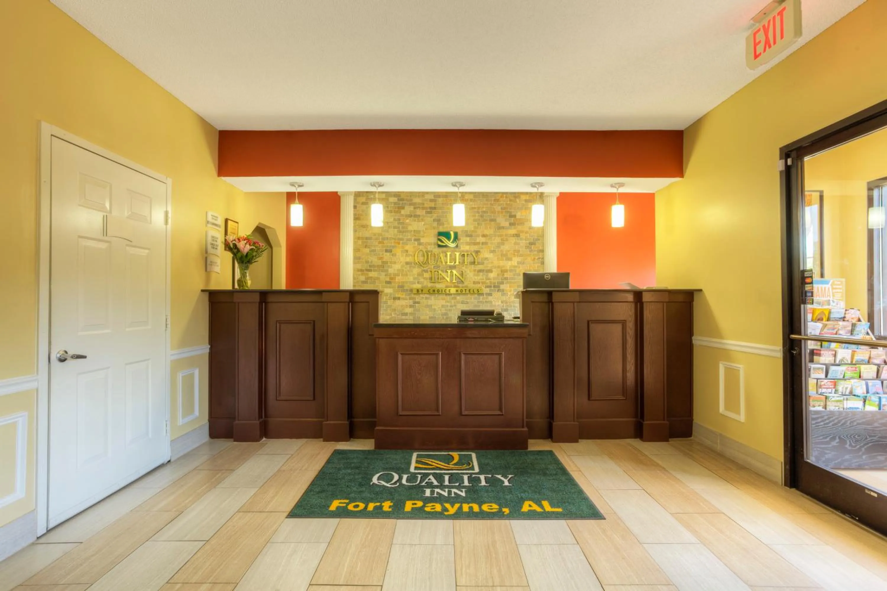 Property building in Quality Inn Fort Payne