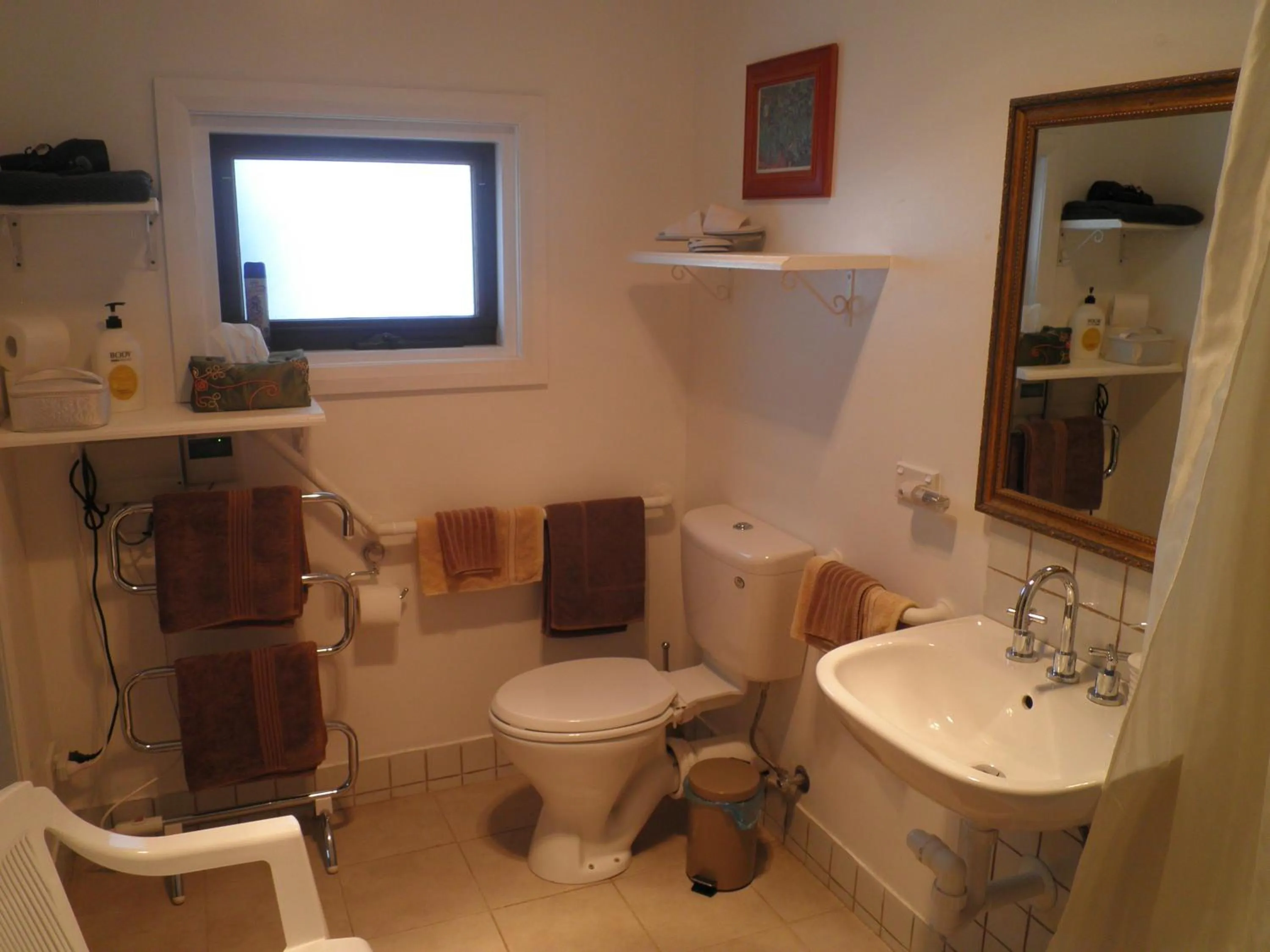 Bathroom in Ivy on Glenelg