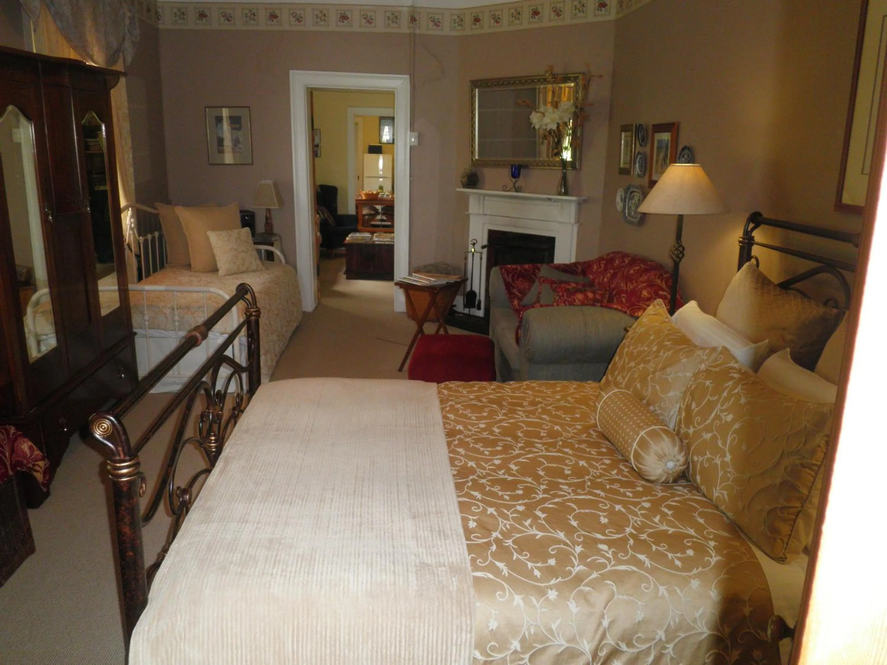 Bed in Ivy on Glenelg