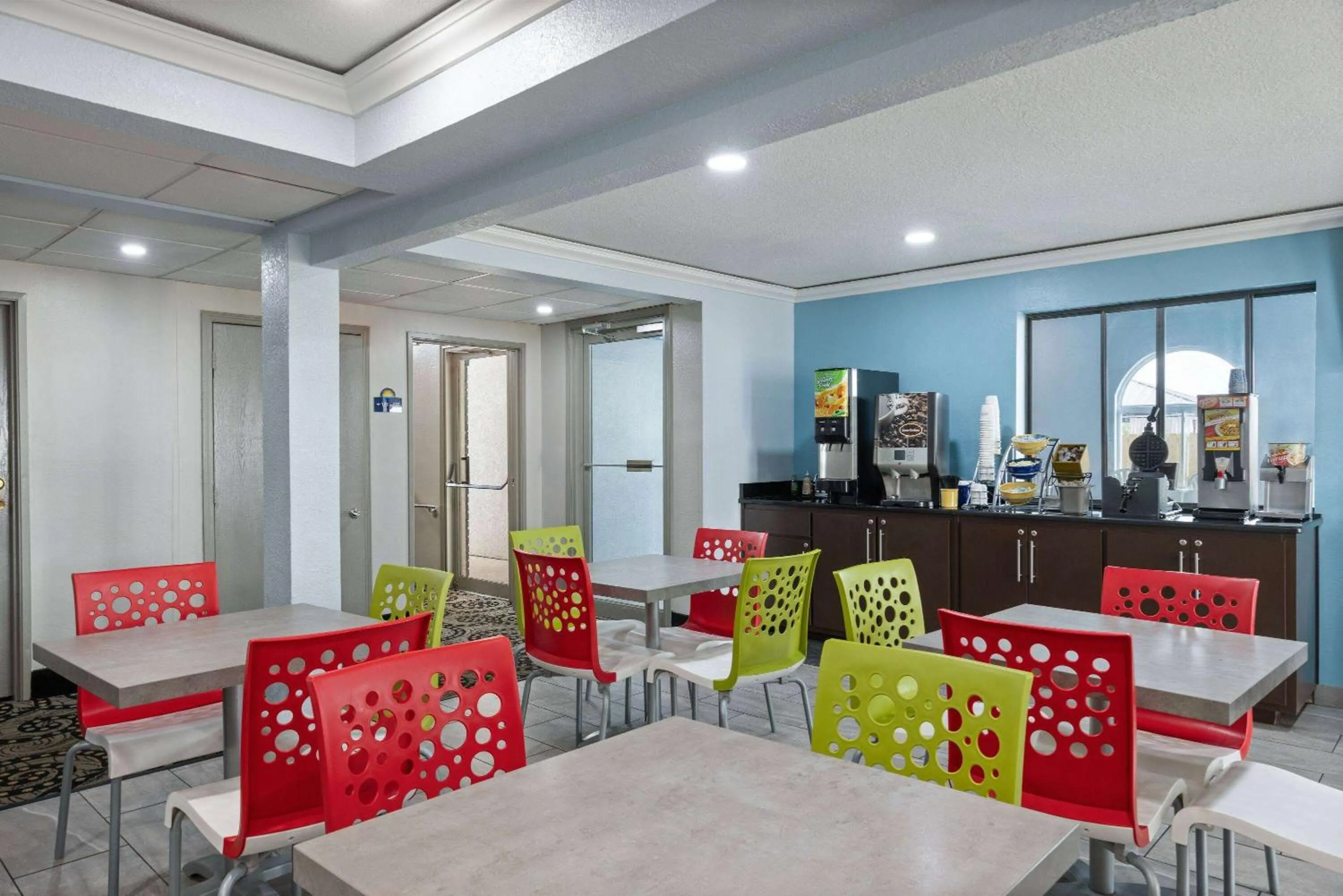 Breakfast in Days Inn by Wyndham Miami