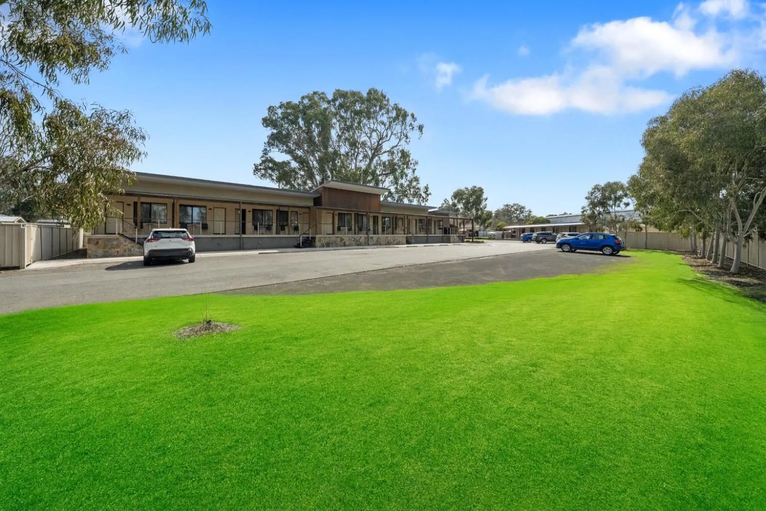Property building in New Crossing Place Motel