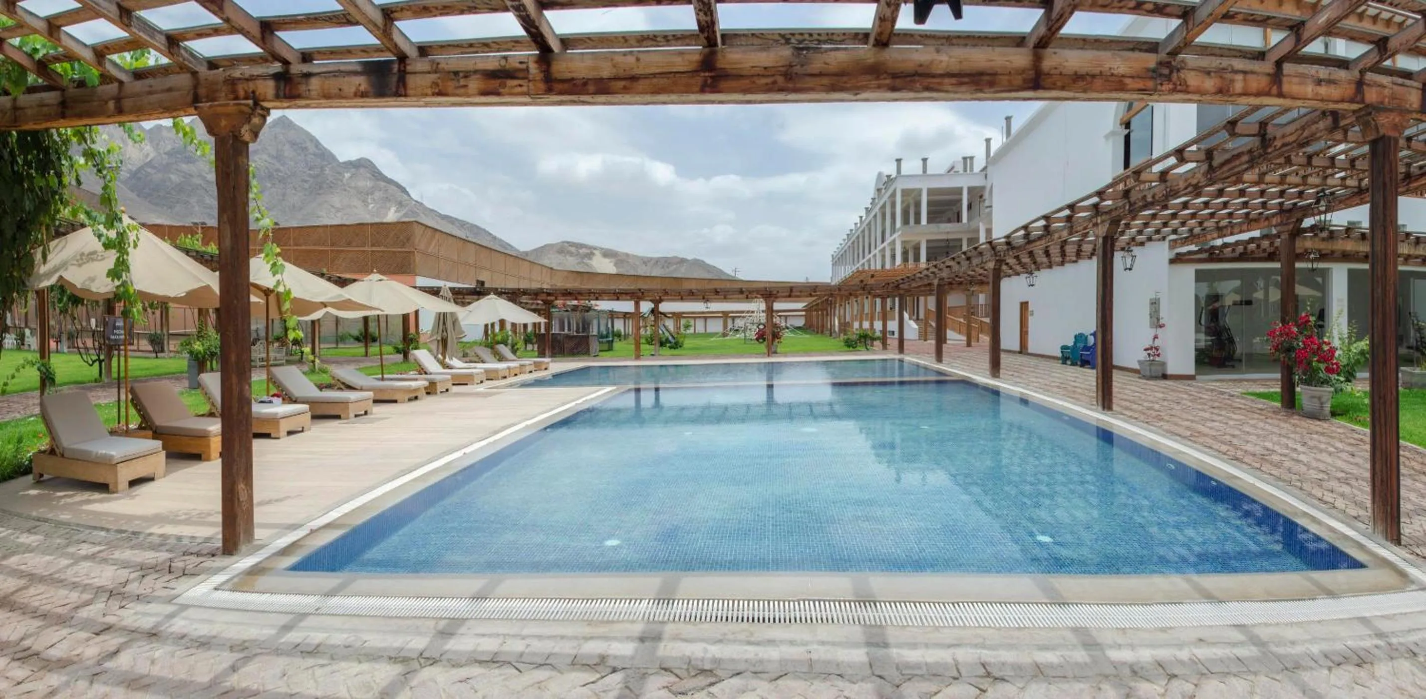 Swimming pool in Hotel Viñas Queirolo