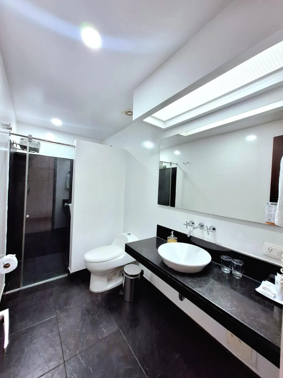 Bathroom in Hotel Neiva Plaza