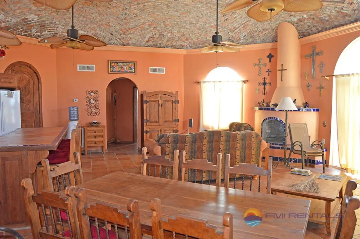 Casa Mariposa Azul by FMI Rentals