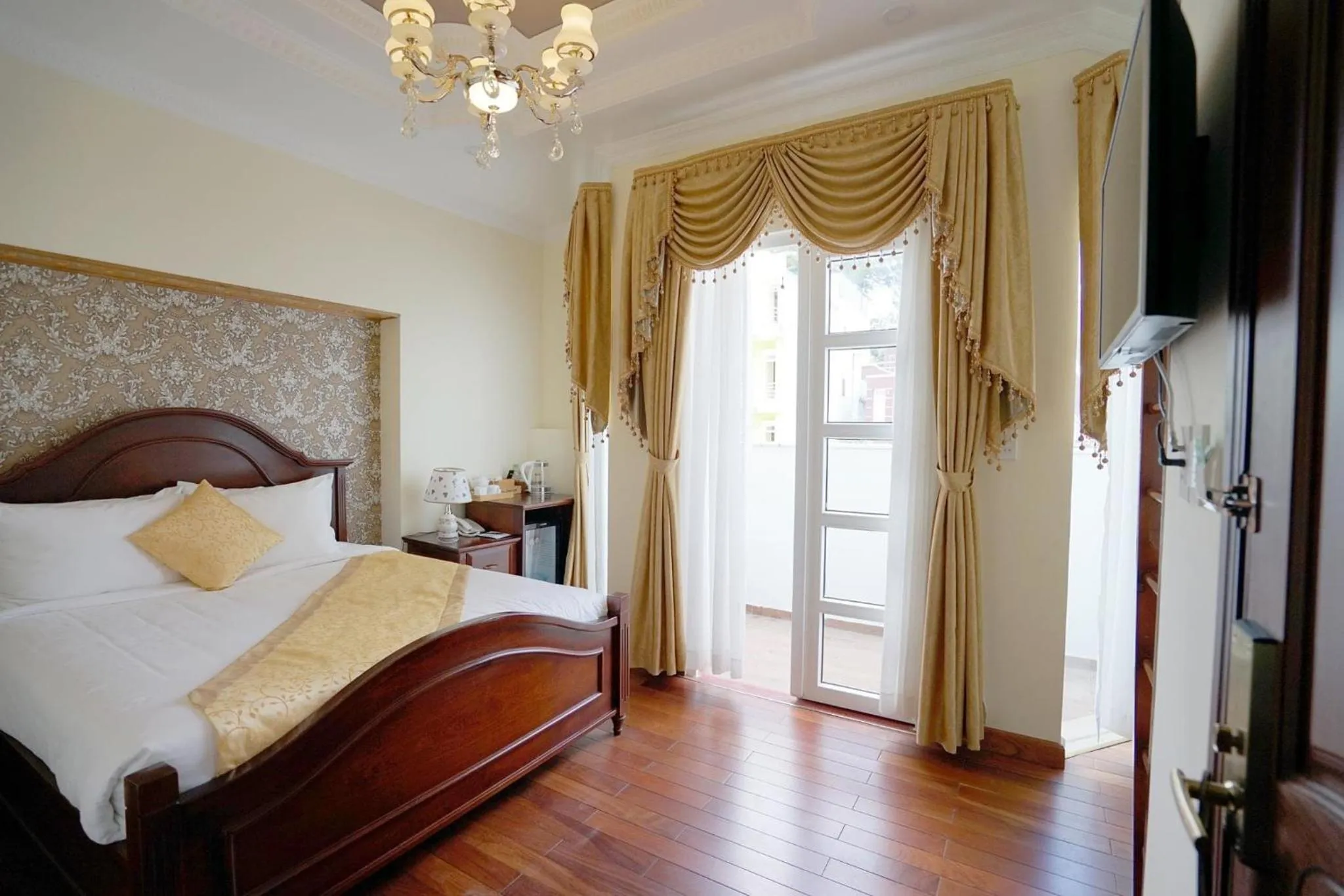 Bed in Dream Luxury Hotel