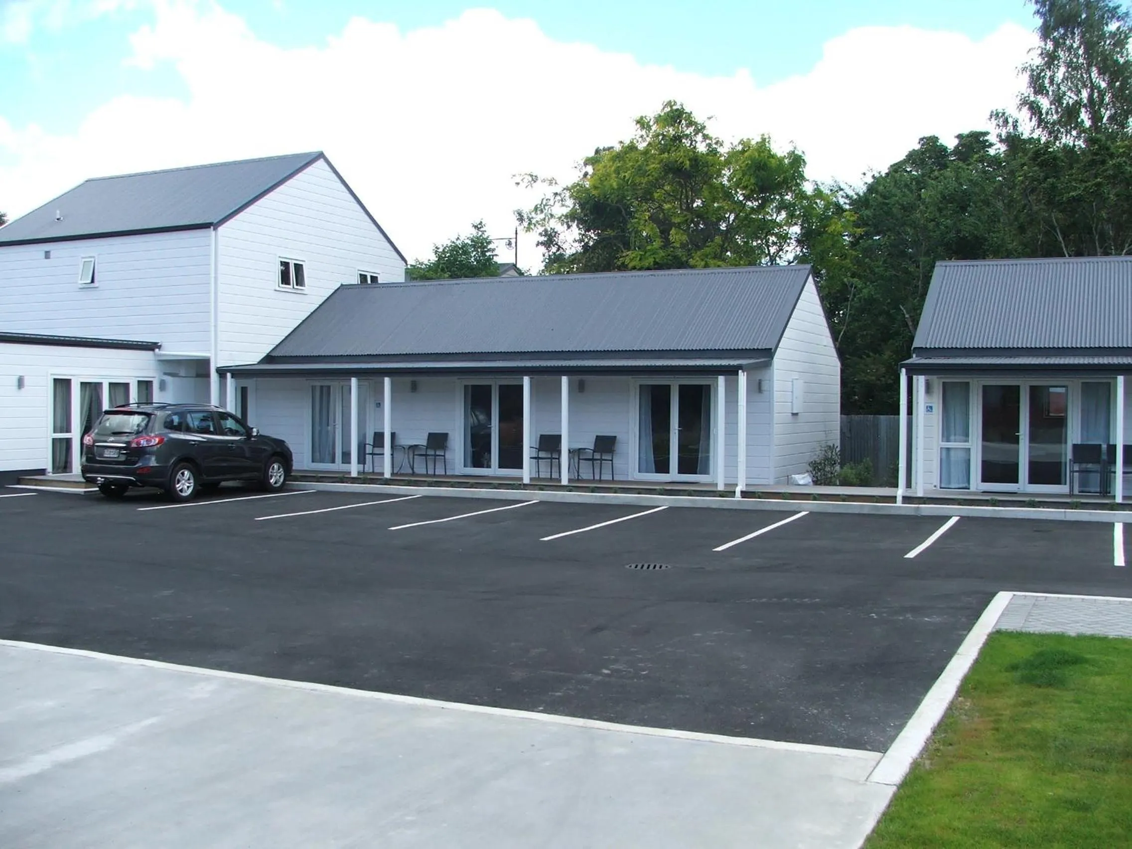 Facade/entrance in Greyfriars Motel