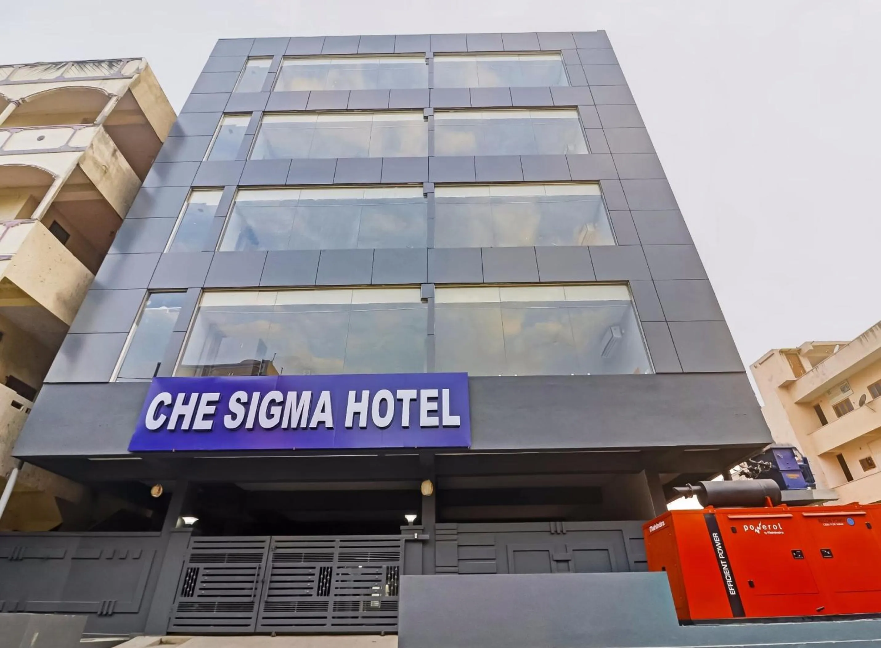 Facade/entrance in Townhouse Che Sigma