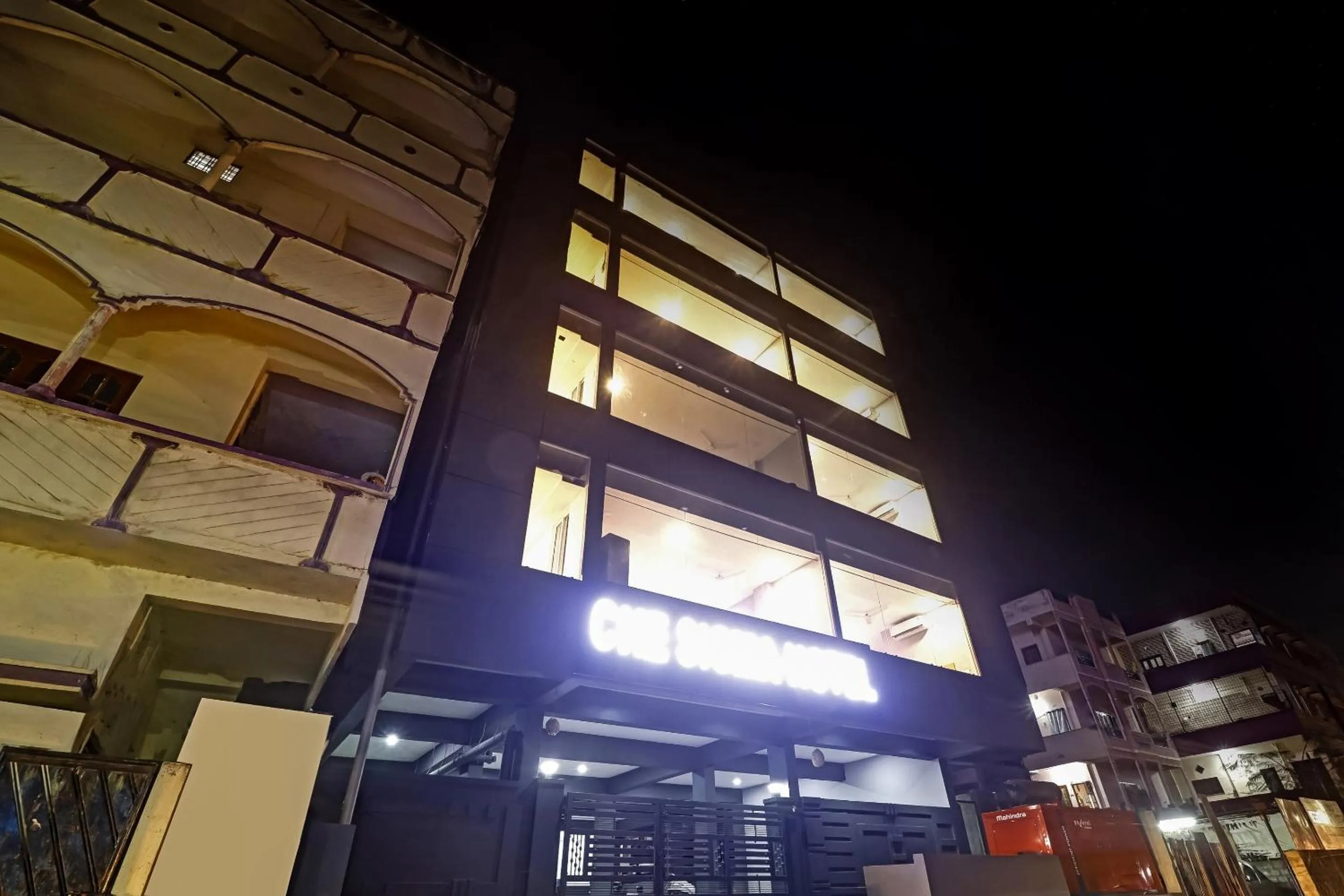 Facade/entrance in Townhouse Che Sigma