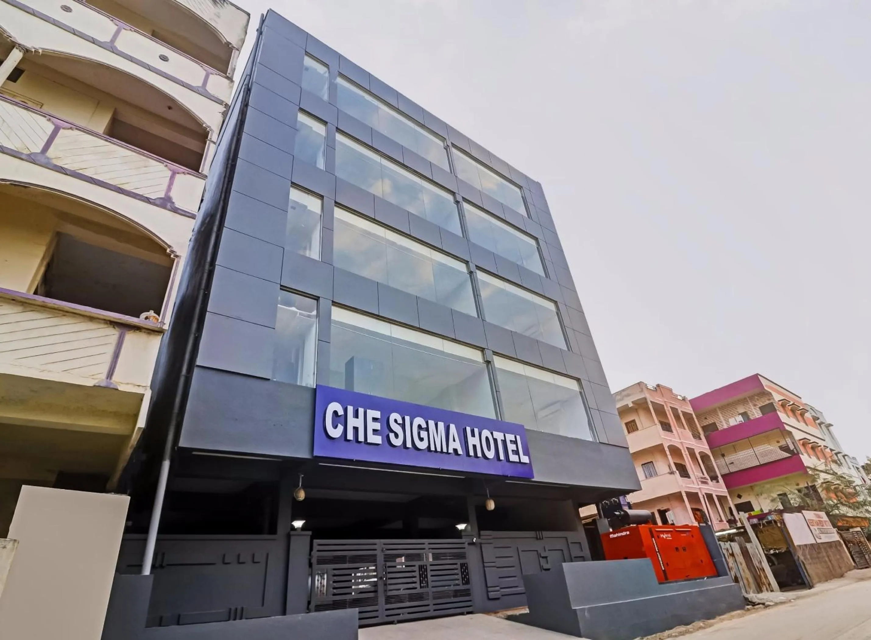 Facade/entrance in Townhouse Che Sigma