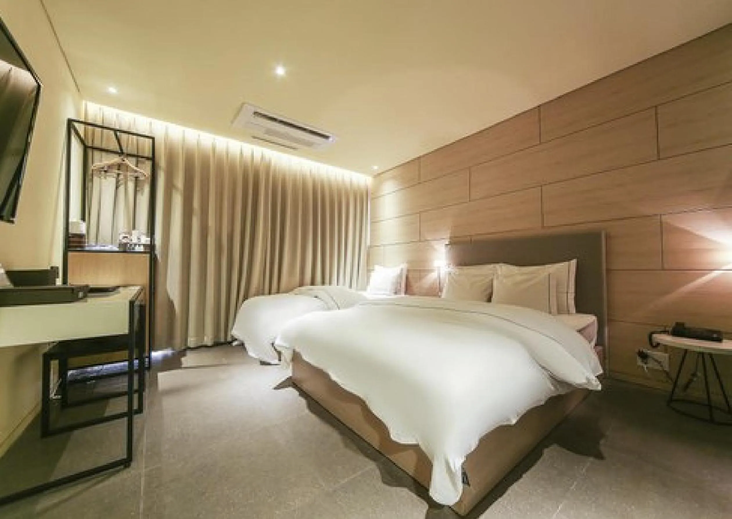 Bed in Hotel The Designers Jongro