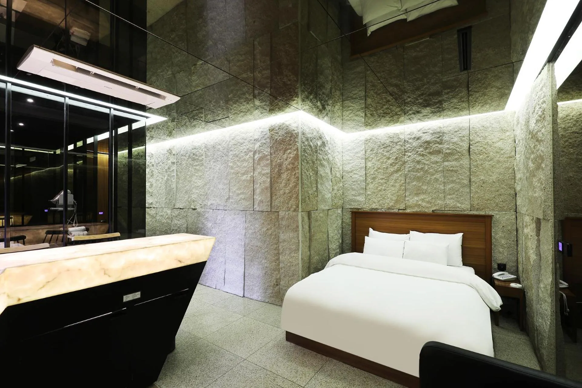 Bed in Hotel The Designers Jongro