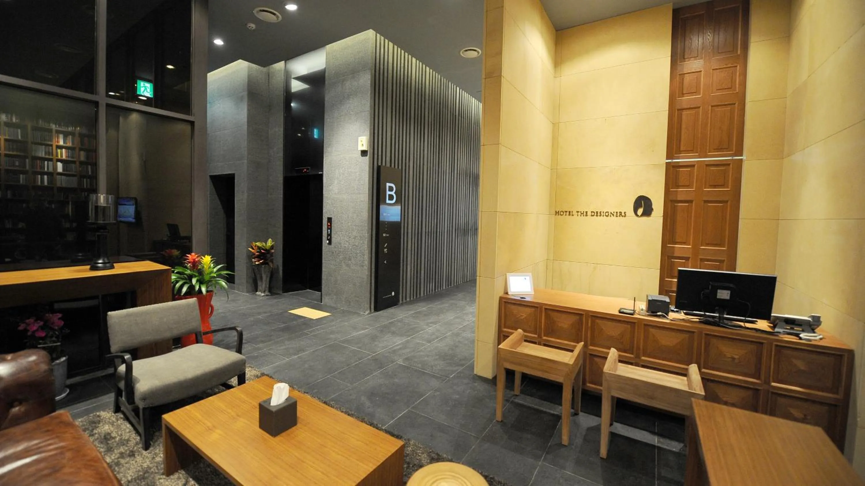 Lobby or reception in Hotel The Designers Jongro
