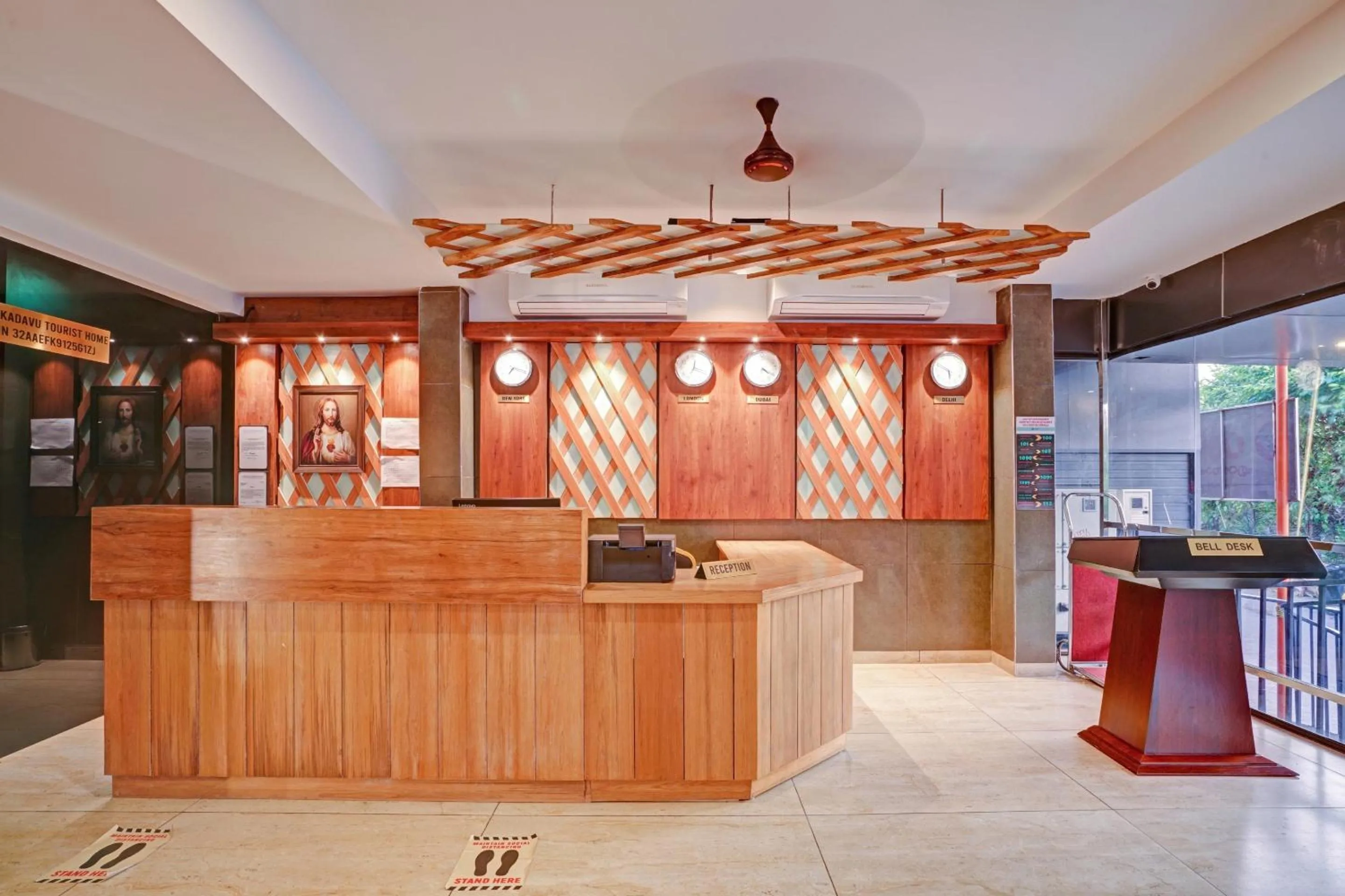 Lobby or reception in Super Townhouse Edasserys Sea Pearl