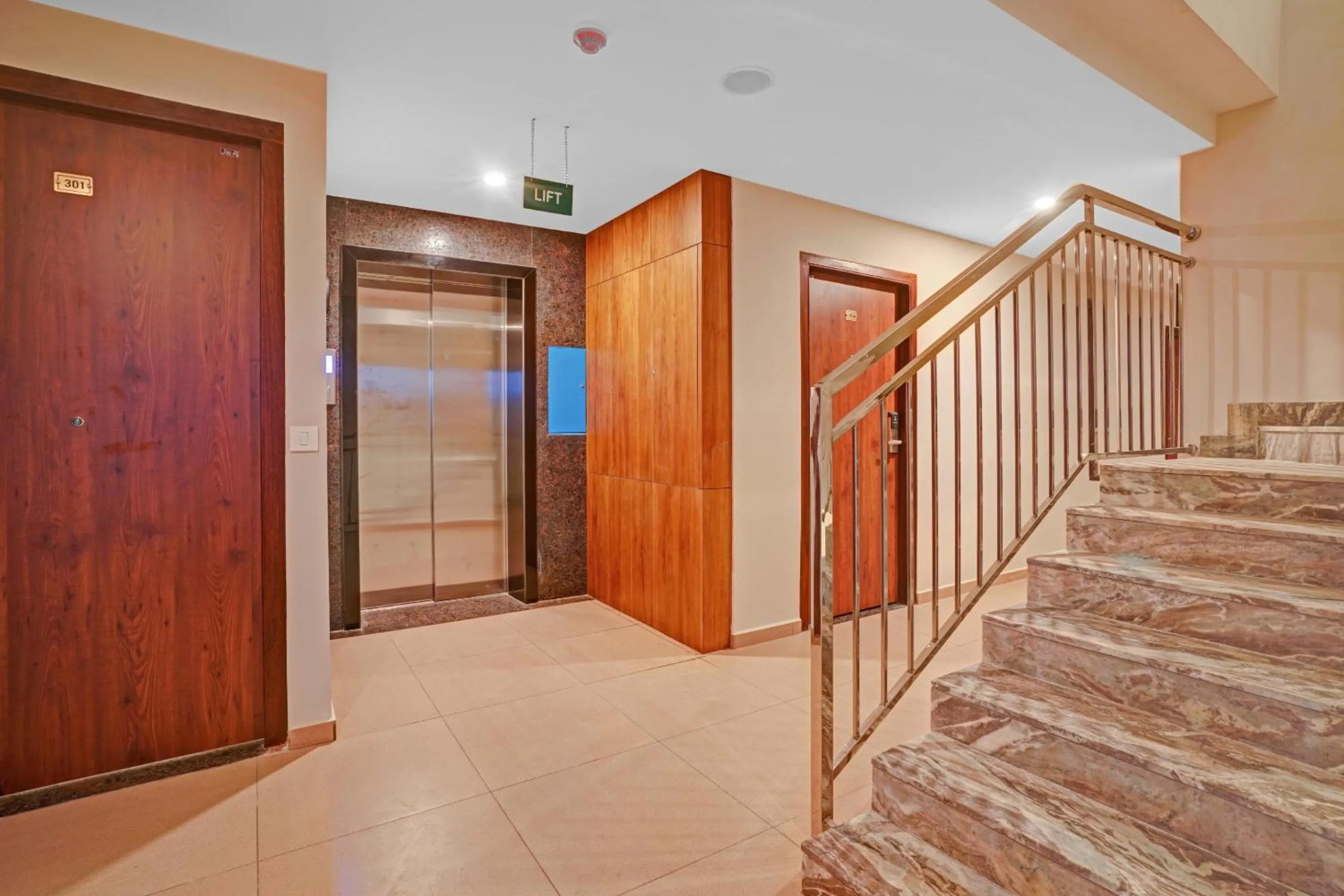 Lobby or reception in Super Townhouse Edasserys Sea Pearl