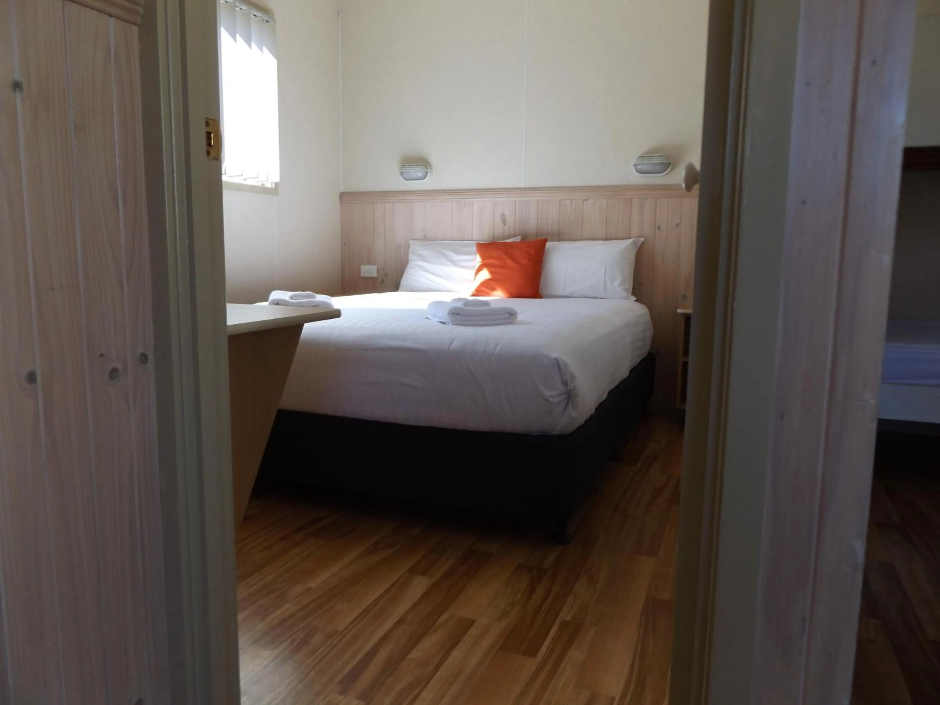 Bedroom, Bed in Birubi Beach Holiday Park