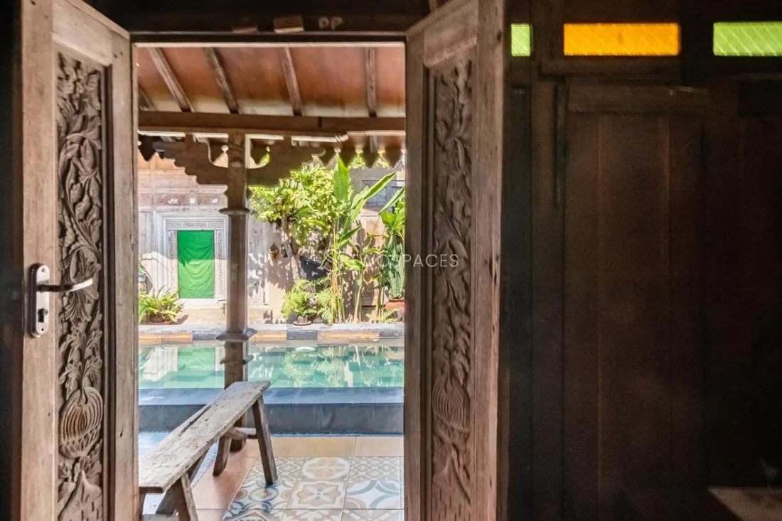 Kayu Beach Villa by TwoSpaces, Nusa Dua Beach