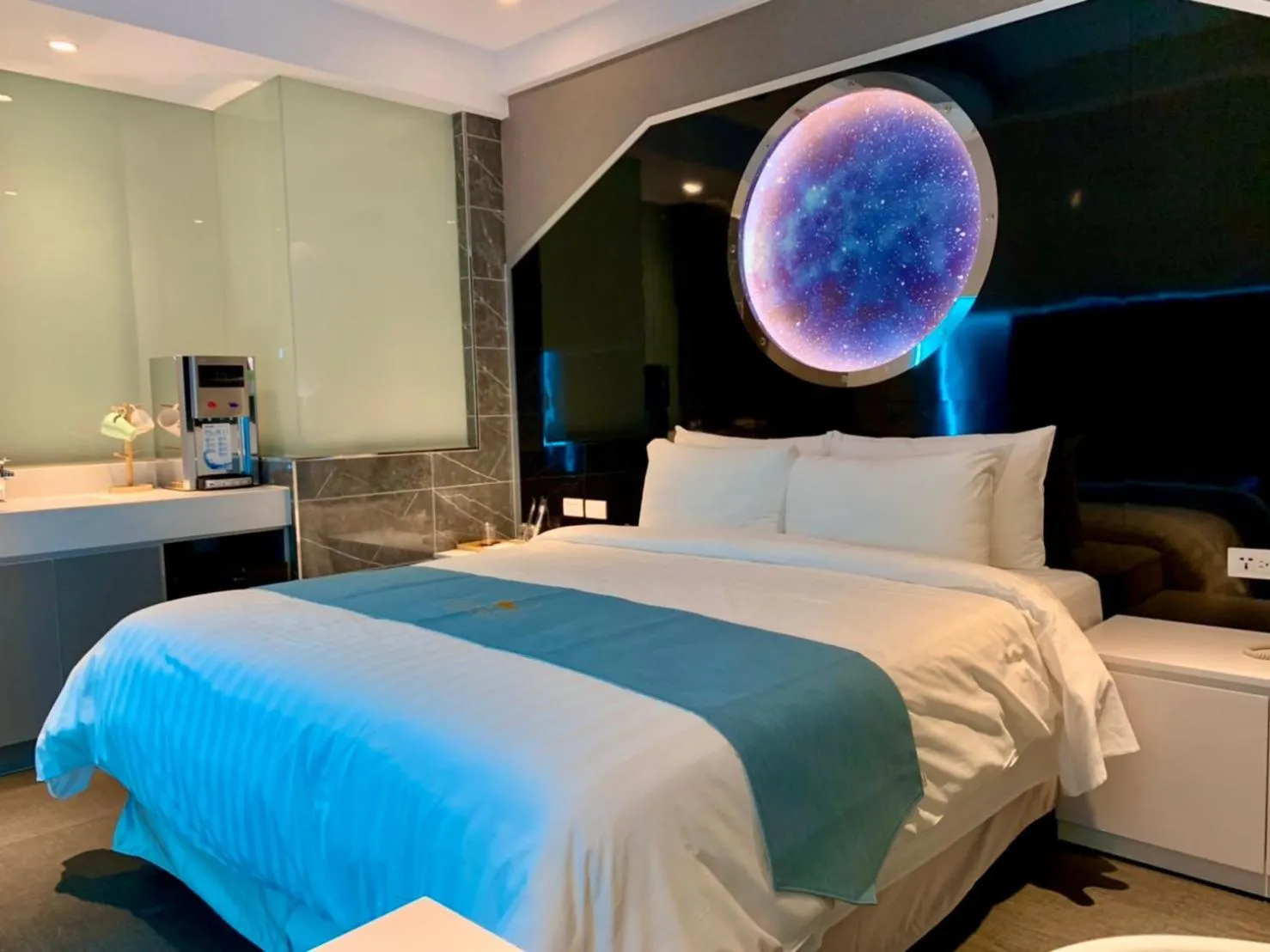 Bed in Bentley Hotel