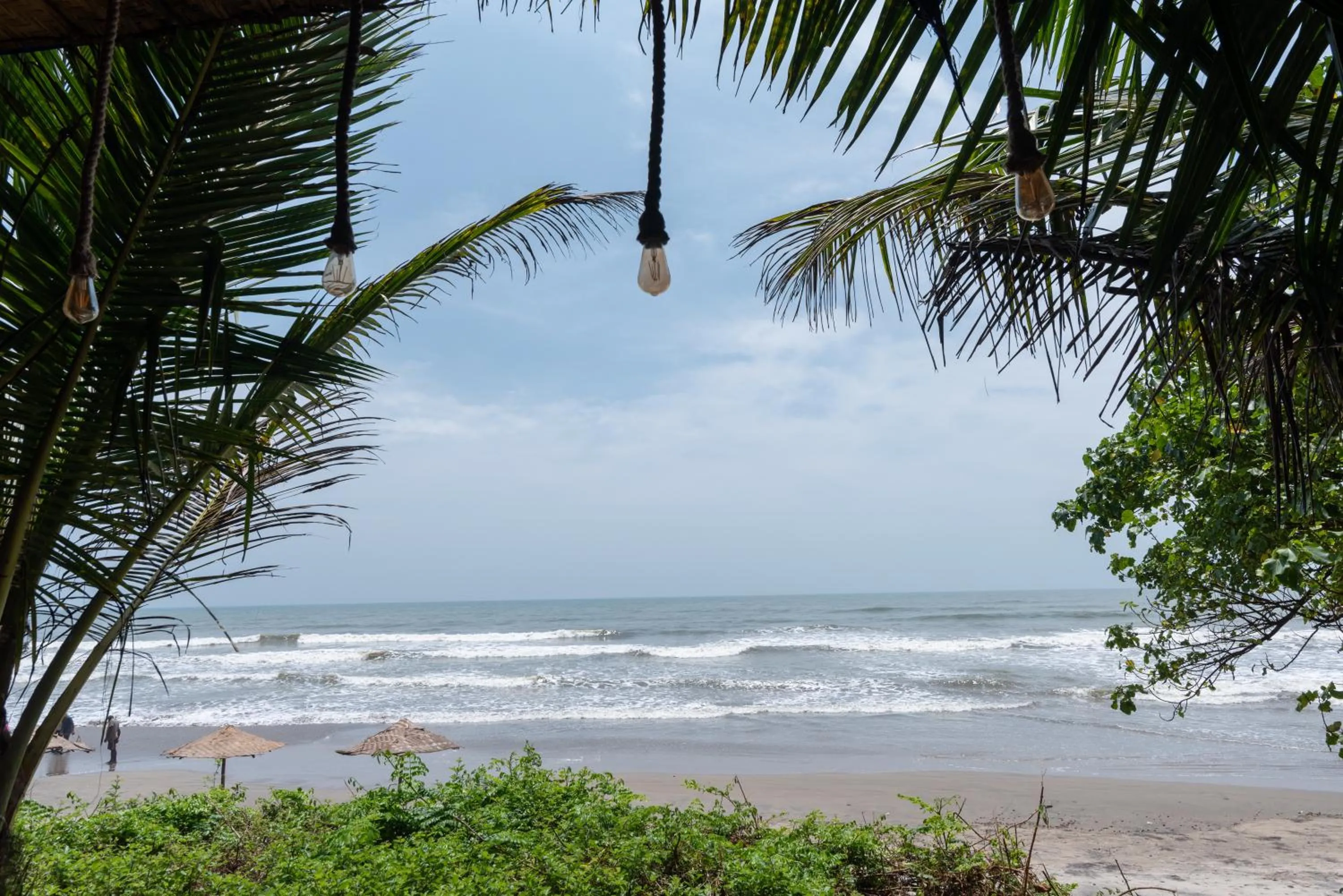 Restaurant/places to eat in Amadi Beach Front Resort