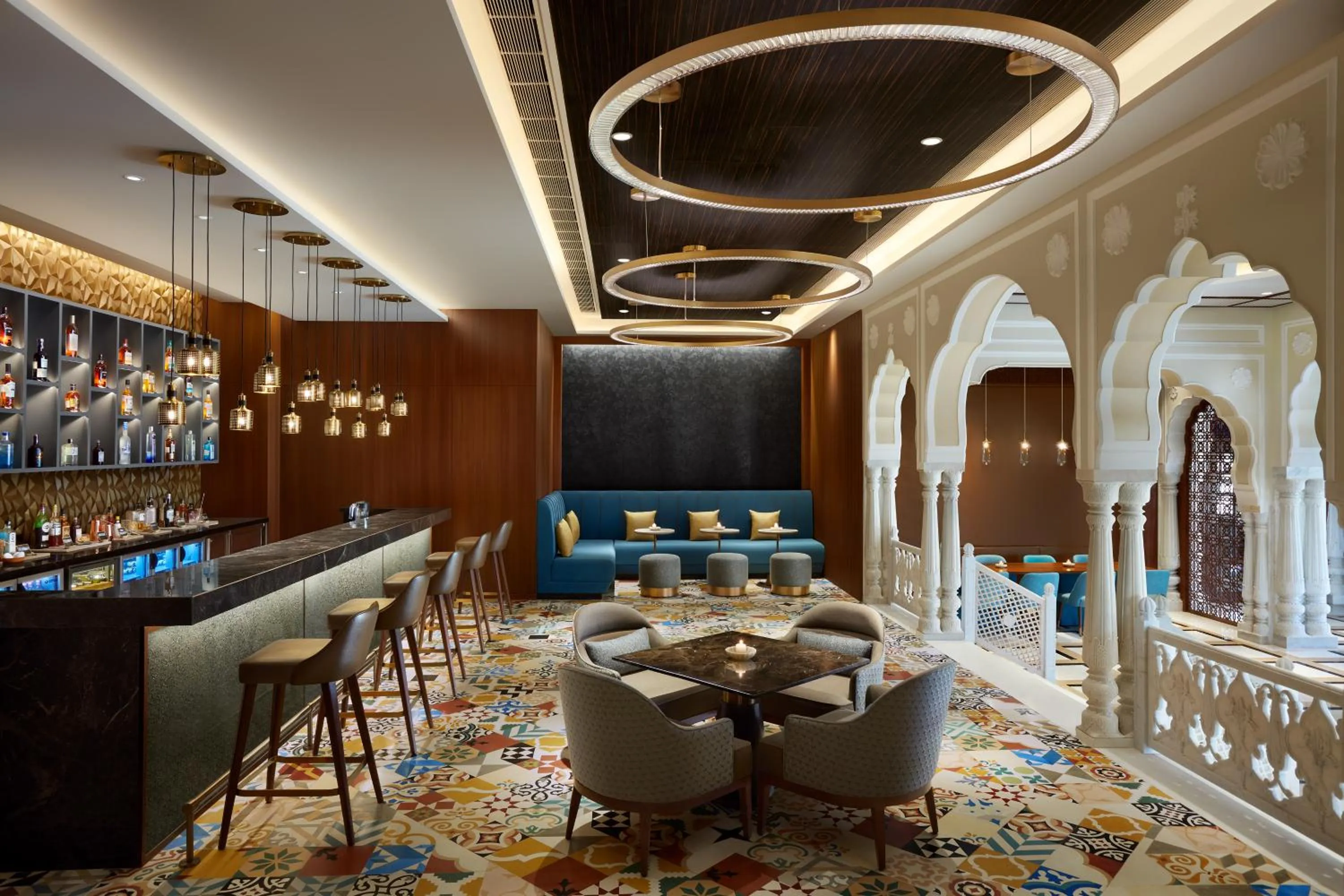Lounge or bar in Hyatt Regency Jaipur Mansarovar