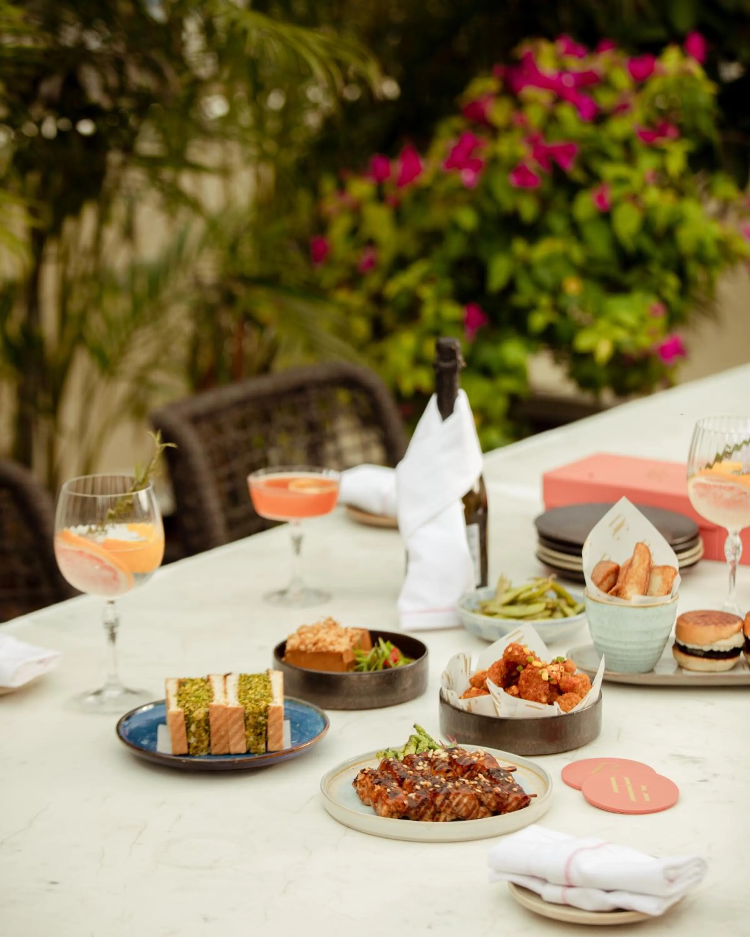 Restaurant/places to eat in Hyatt Regency Jaipur Mansarovar