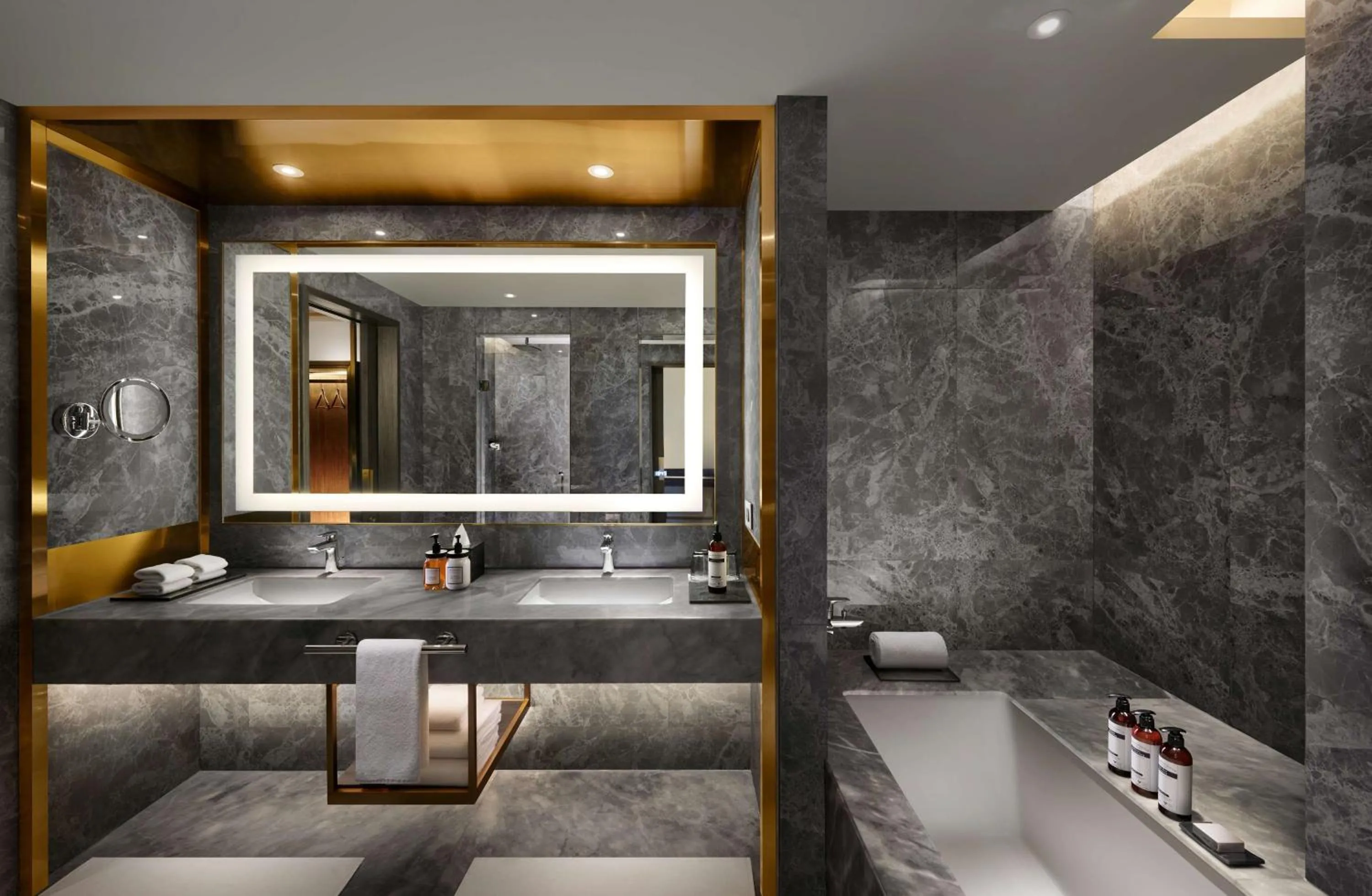 Bathroom in Hyatt Regency Jaipur Mansarovar