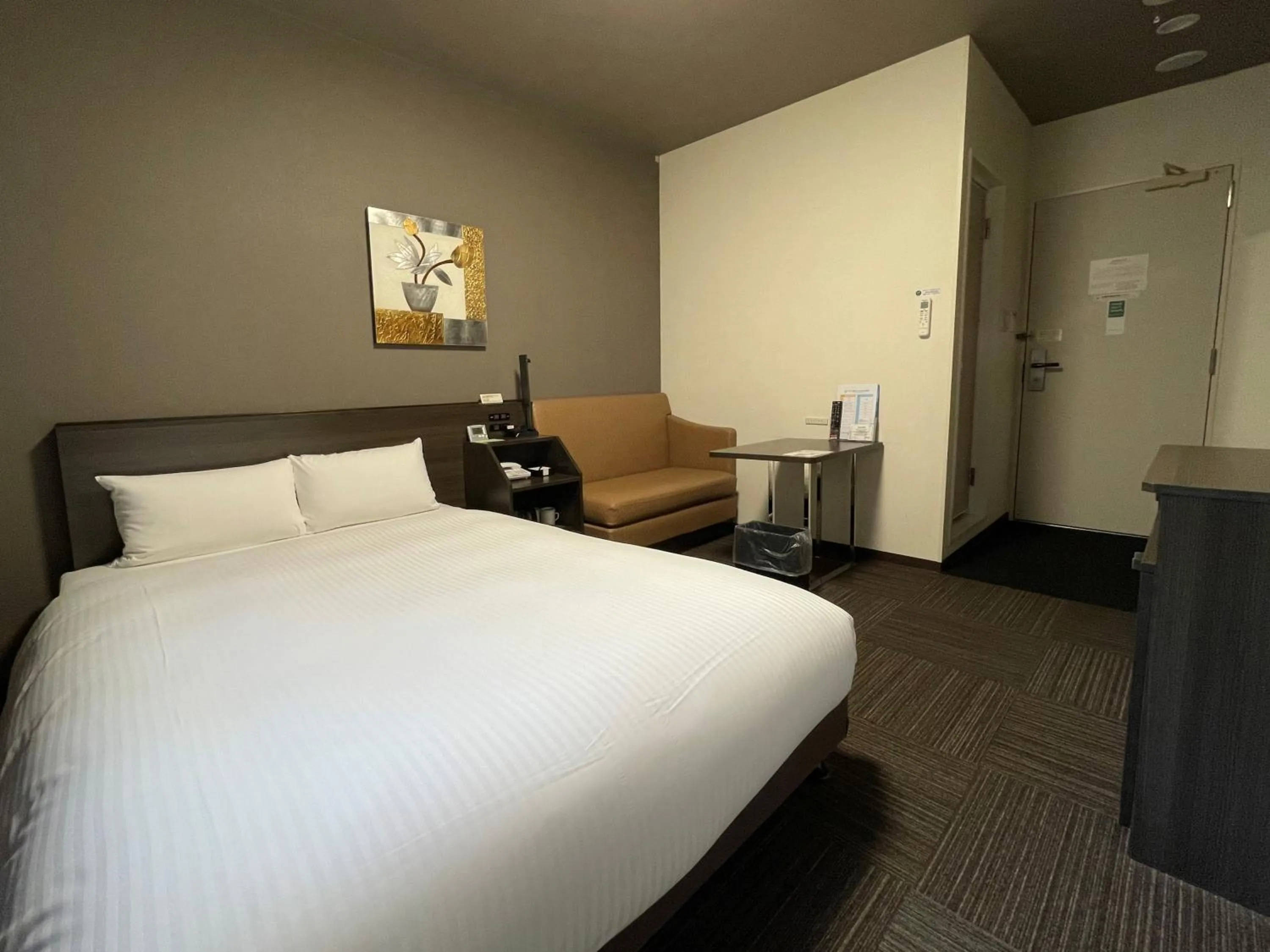 Photo of the whole room, Bed in Hotel Route-Inn Miyako