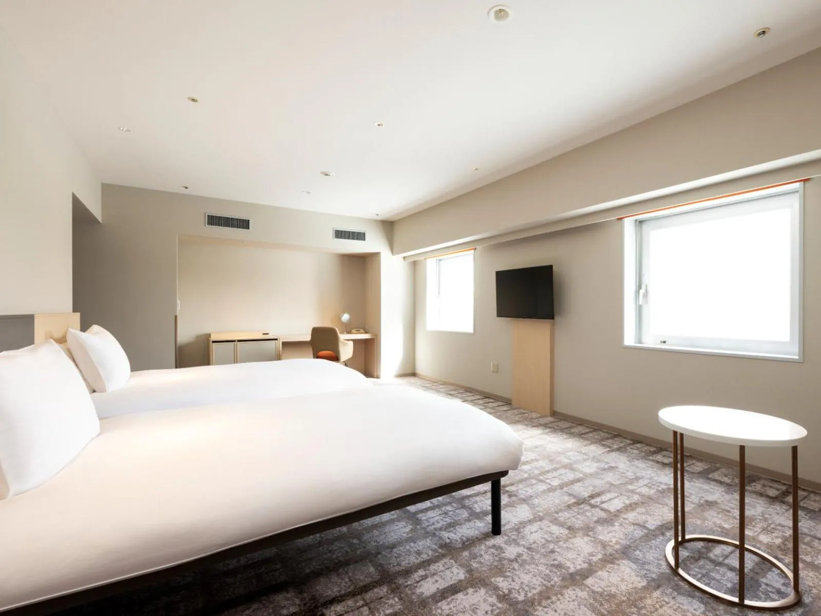 Photo of the whole room, Bed in ANA Crowne Plaza Akita by IHG