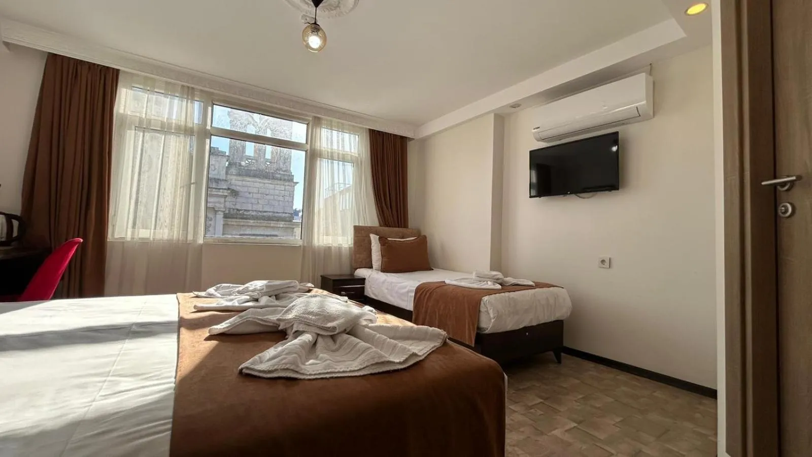 Nearby landmark, Bed in HOTEL GLOBAL 2022