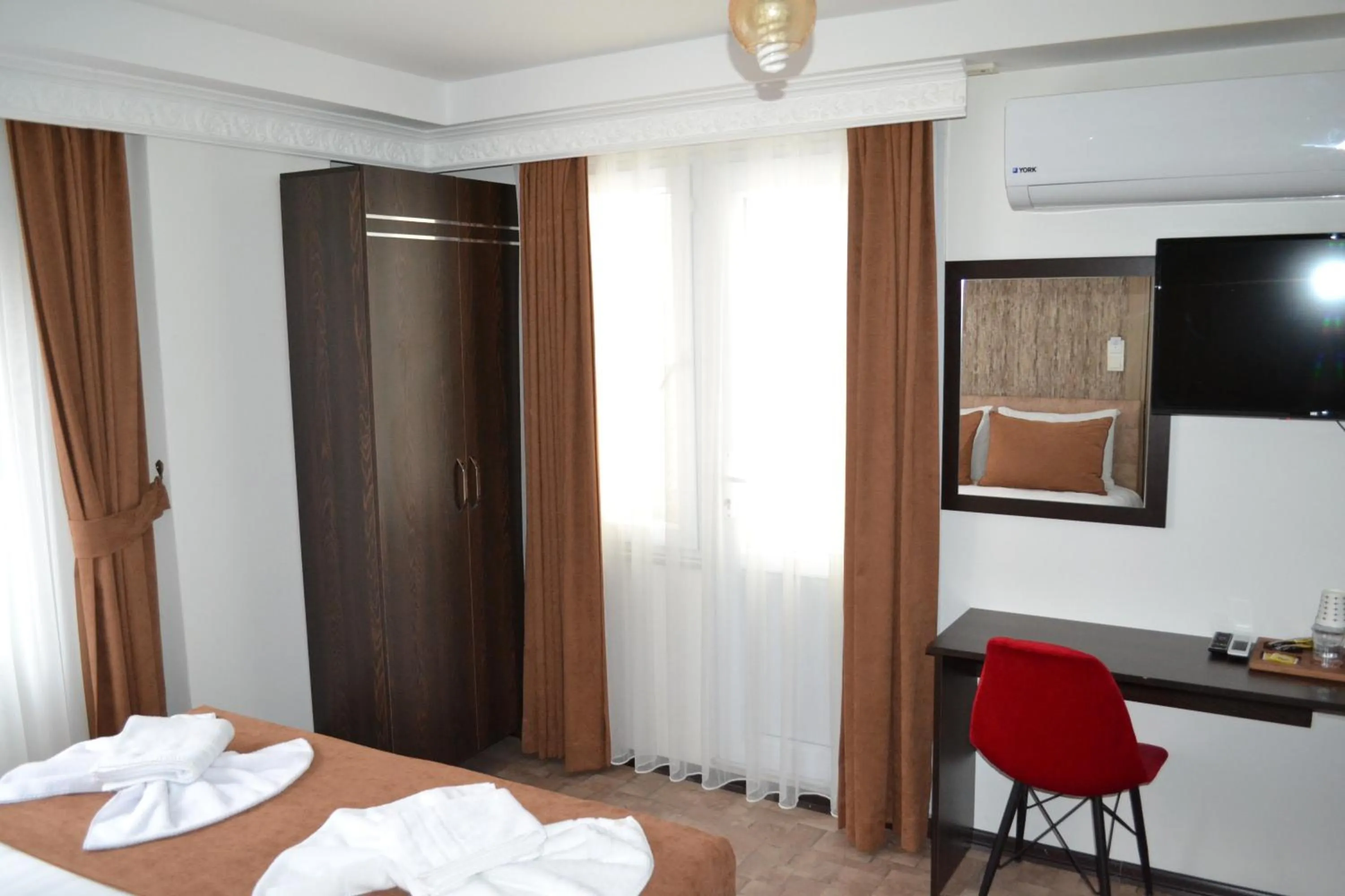 Bed in HOTEL GLOBAL 2022