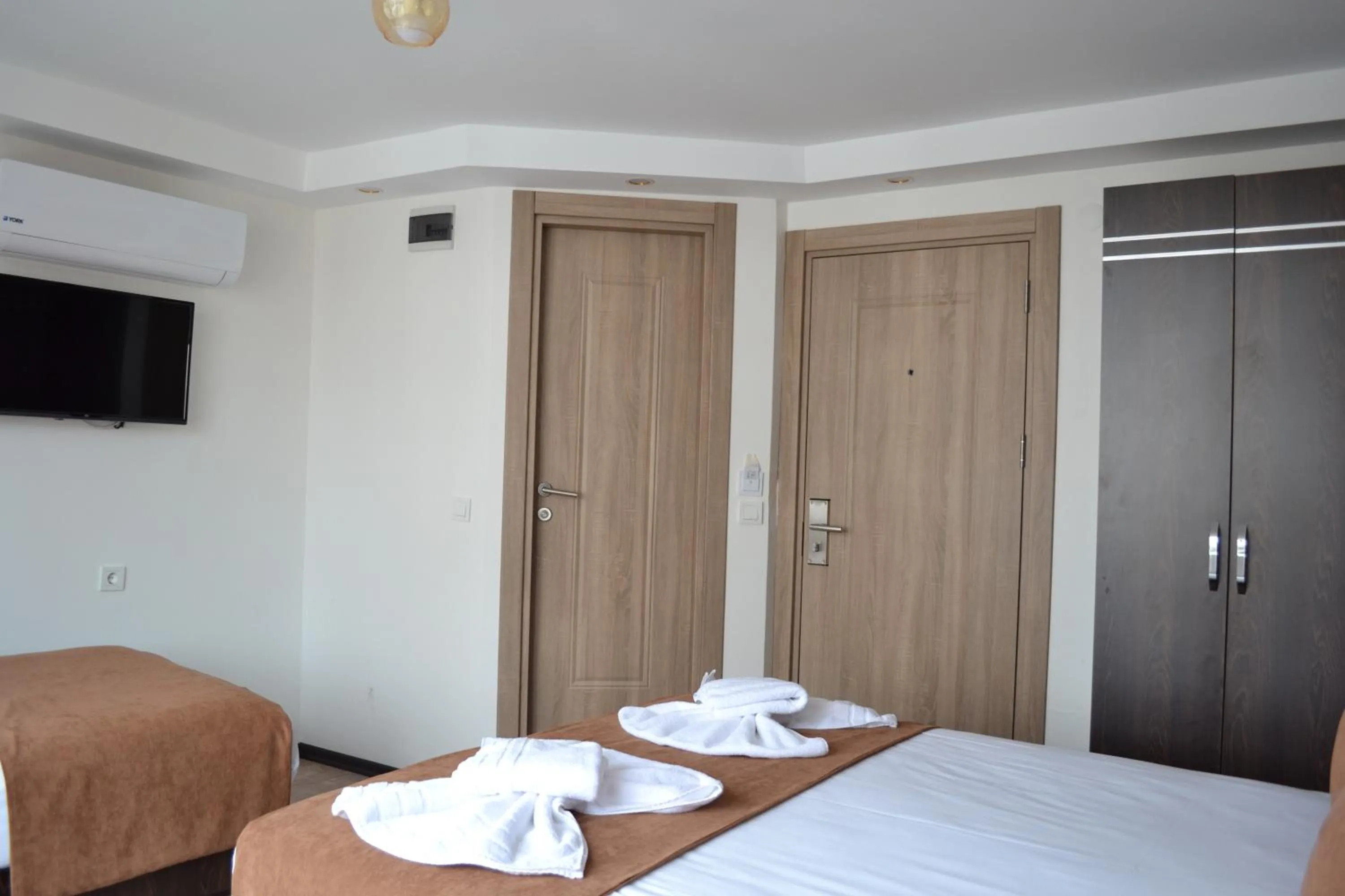 Bed in HOTEL GLOBAL 2022