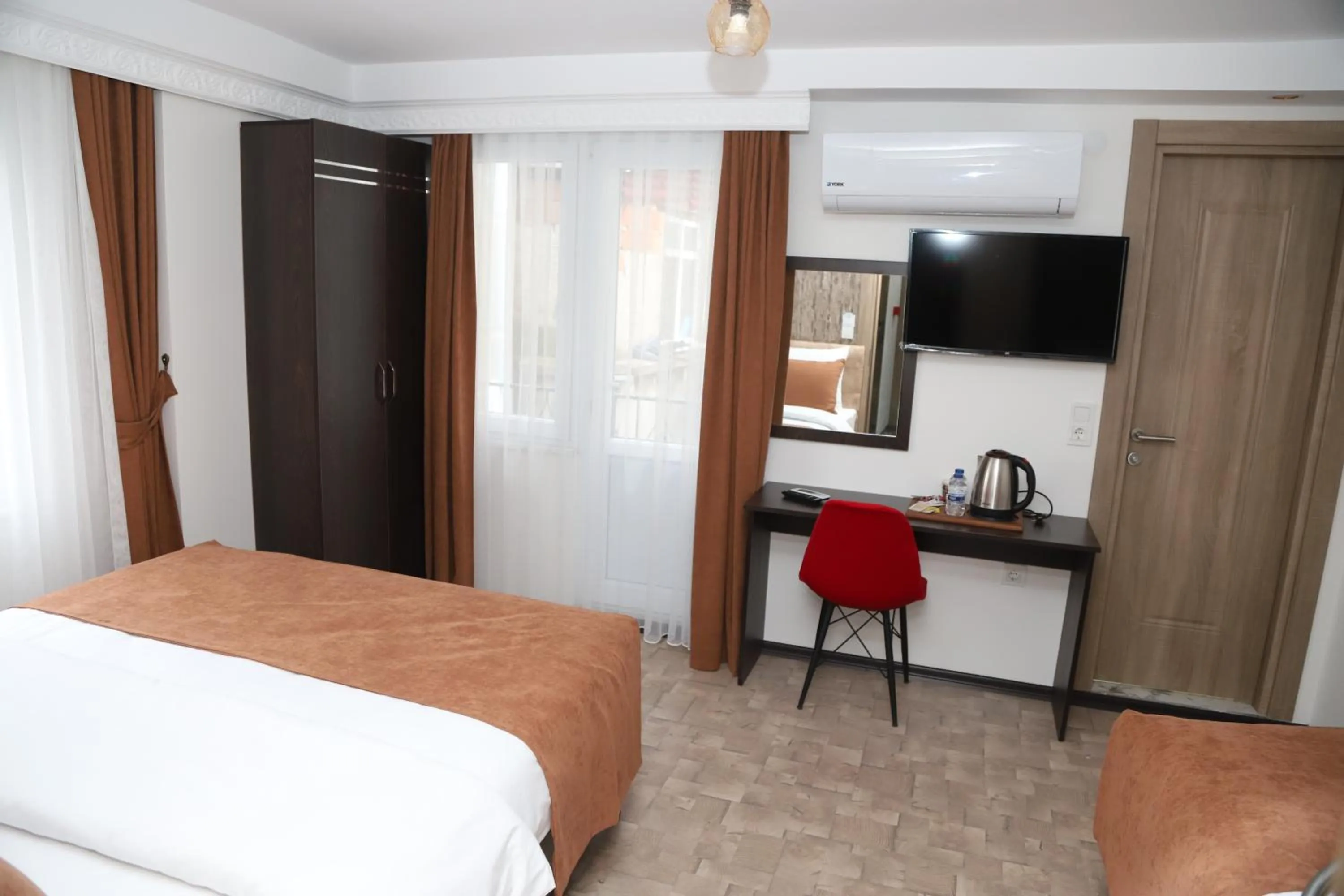 Bed in HOTEL GLOBAL 2022