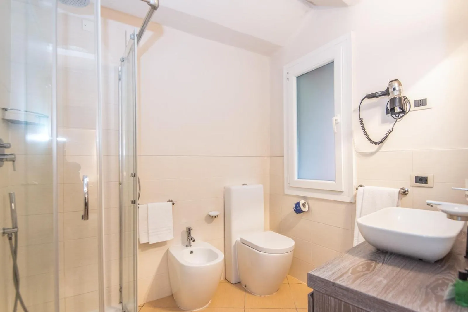 Shower in Mariva Dune Suites