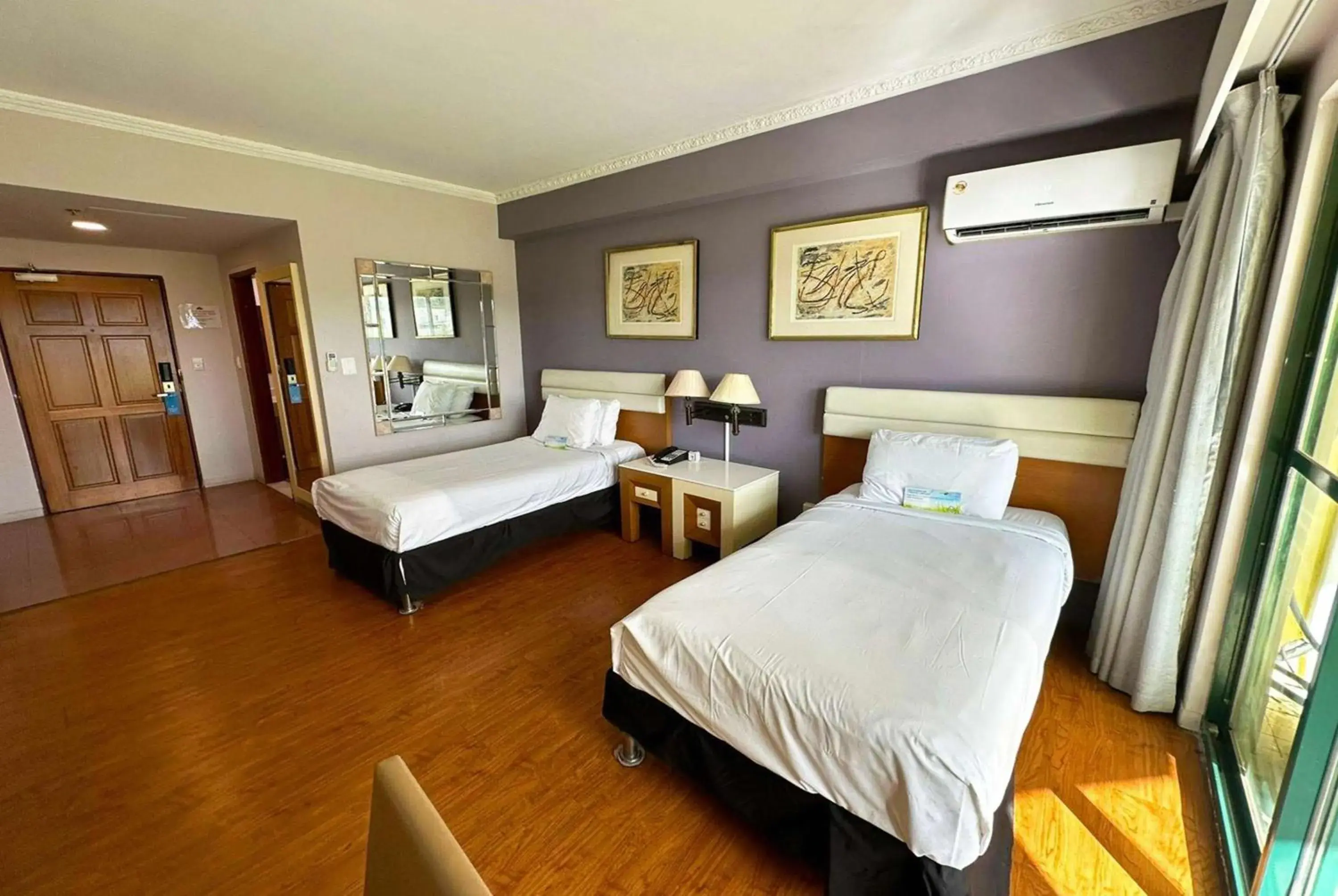 Twin Room - Non-Smoking in Days Inn Guam - Tamuning Twin Room - Non-Smoking in Days Inn Guam - Tamuning