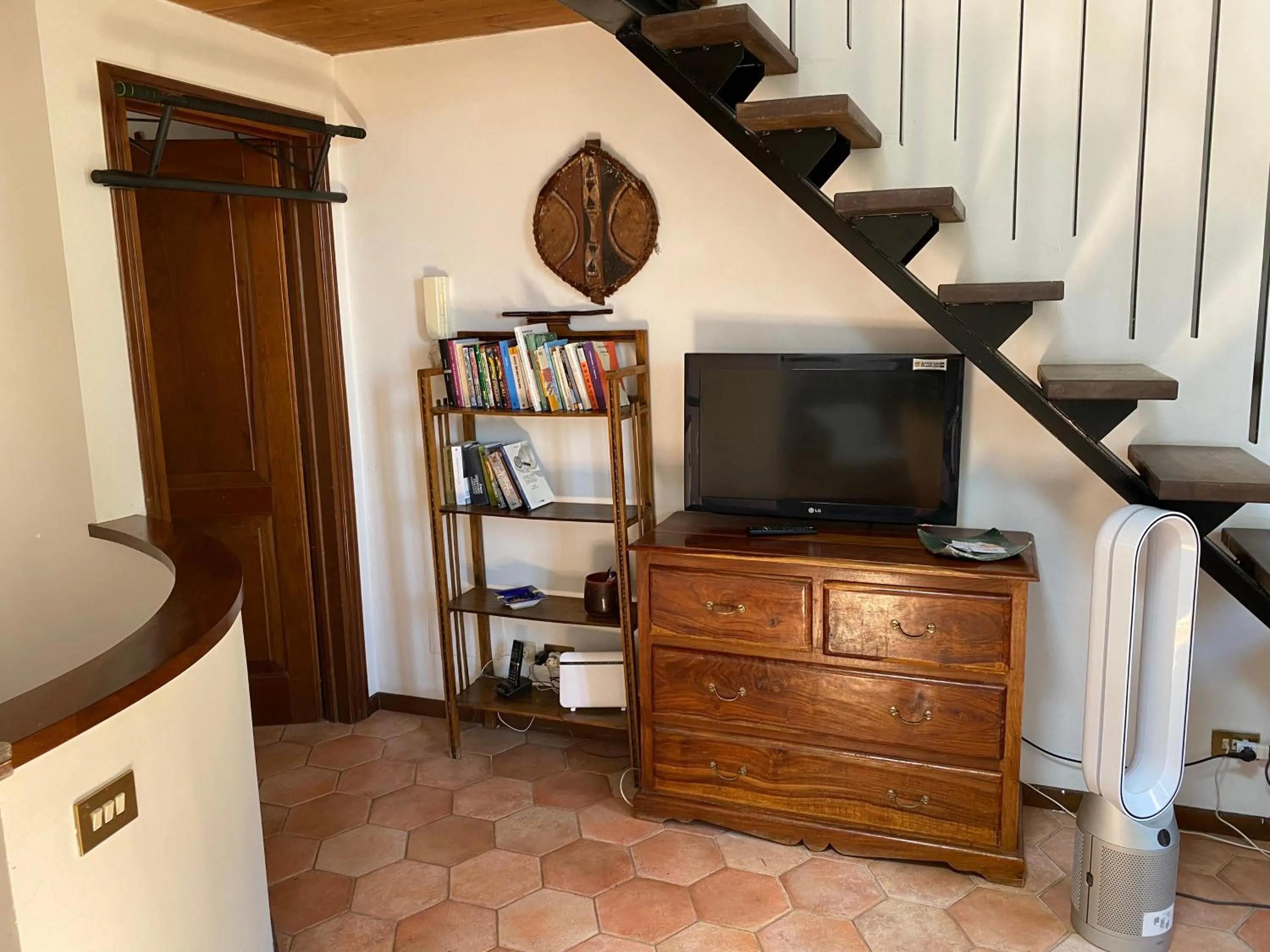 Communal lounge/ TV room in La luce del borgo