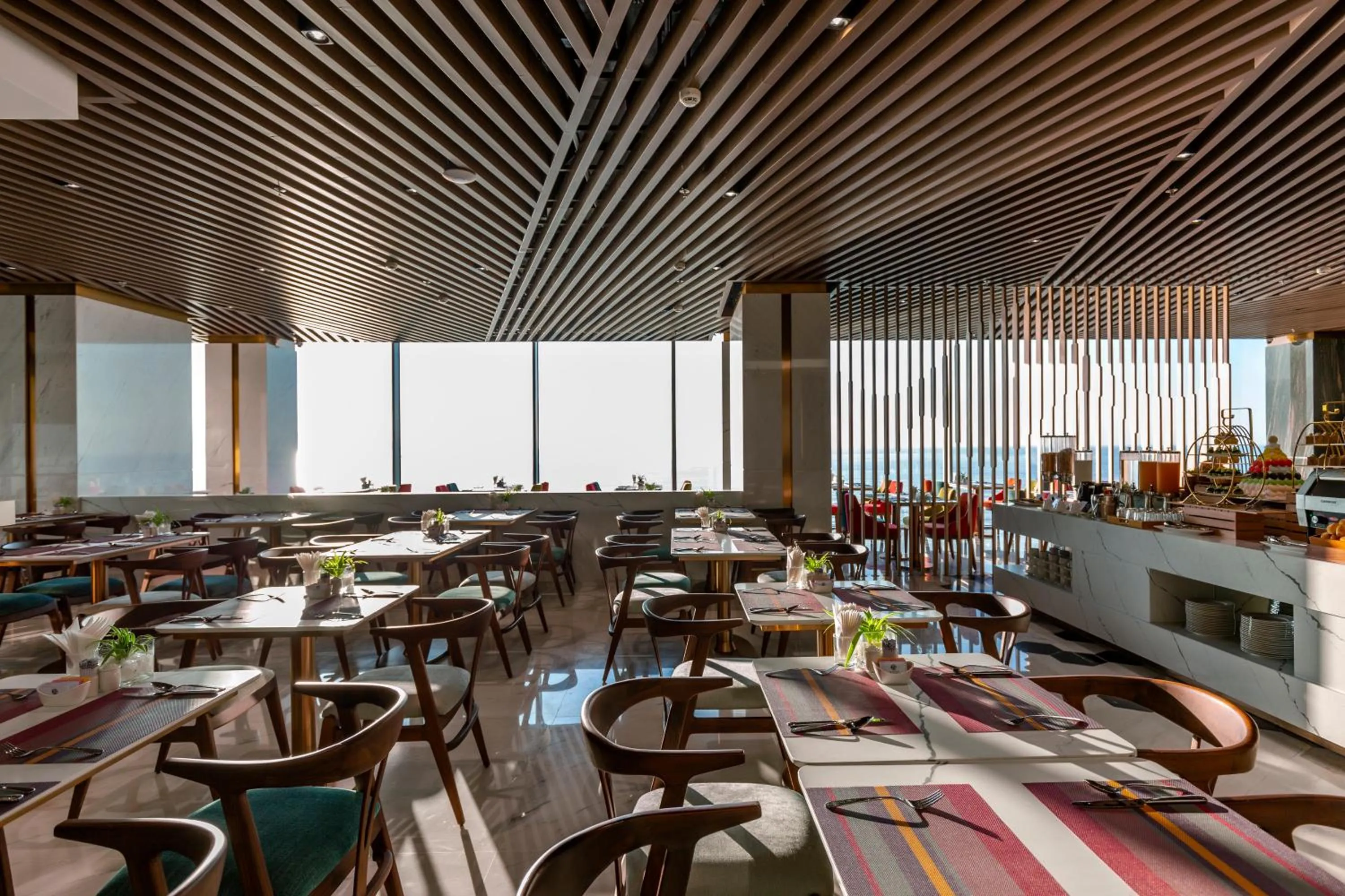 Restaurant/places to eat in Le Sands Oceanfront Danang Hotel